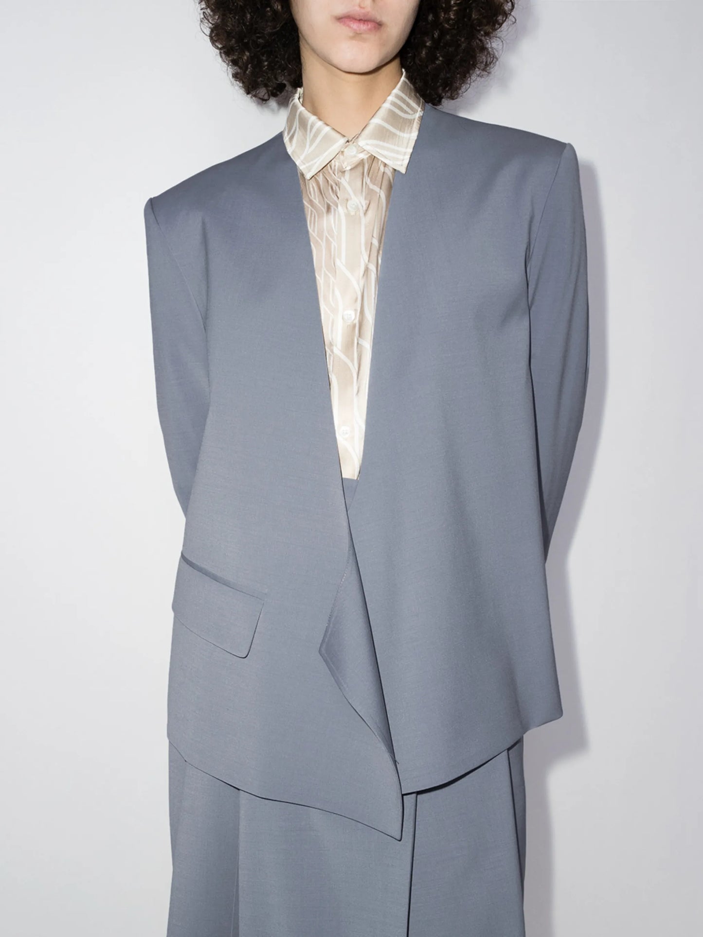 single-breasted blazer