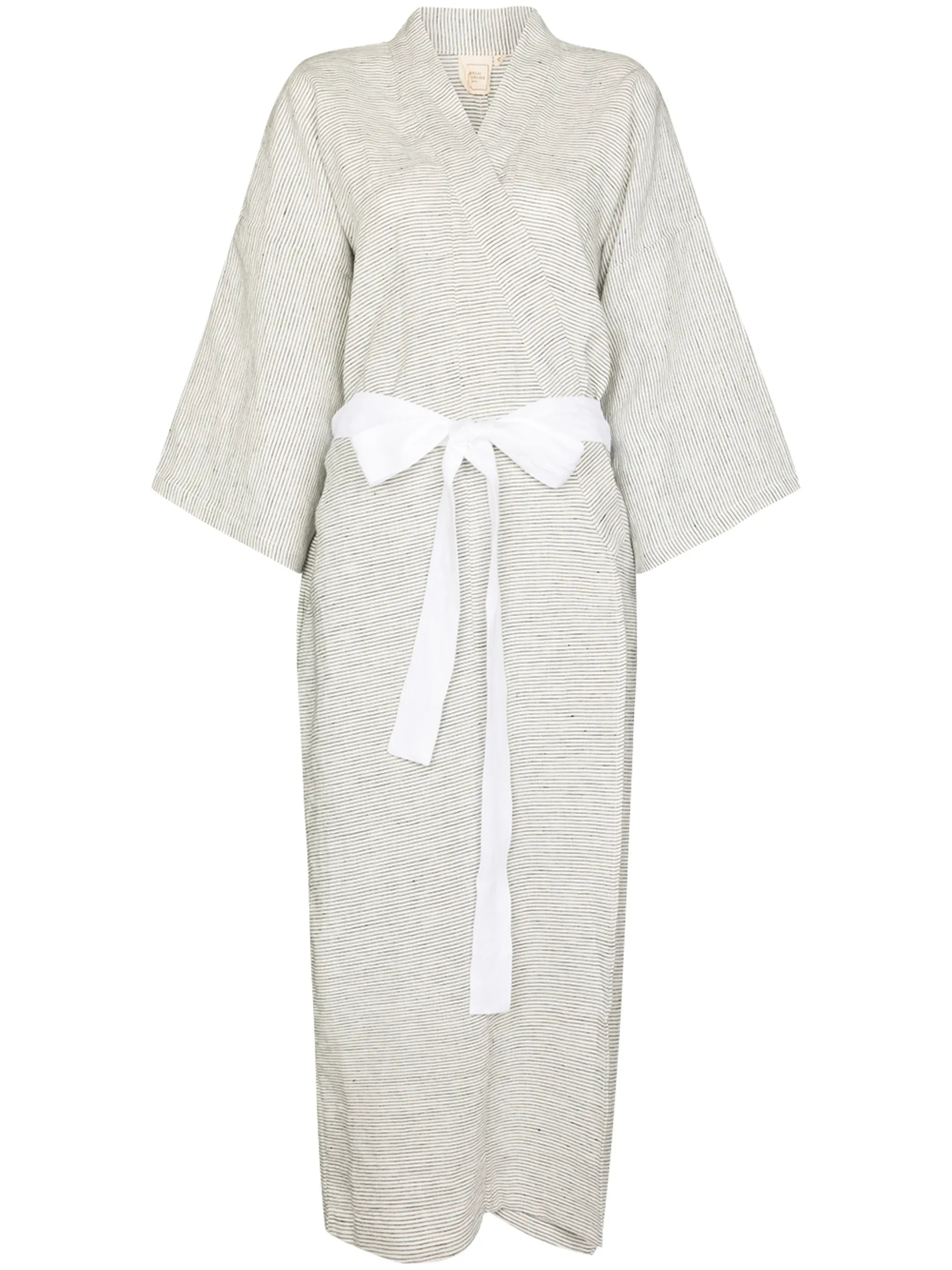 The 02 tied-waist robe