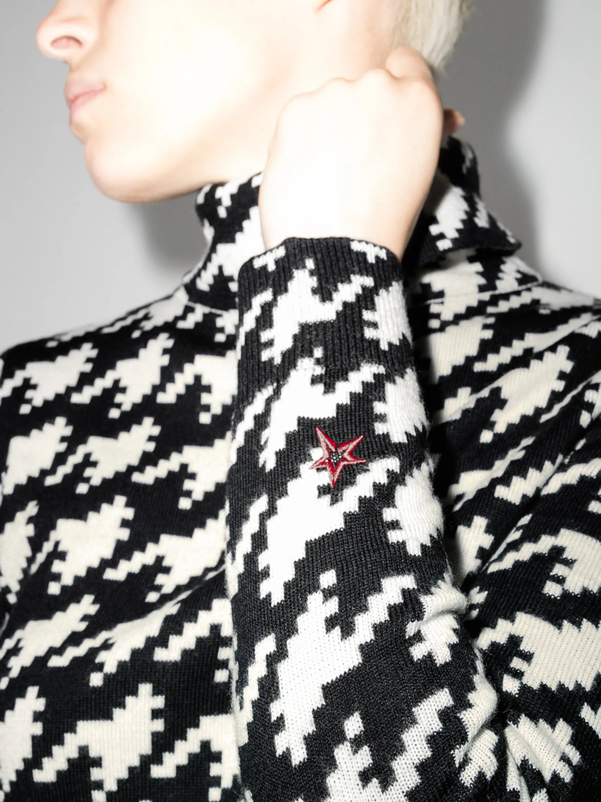 houndstooth pattern turtleneck jumper