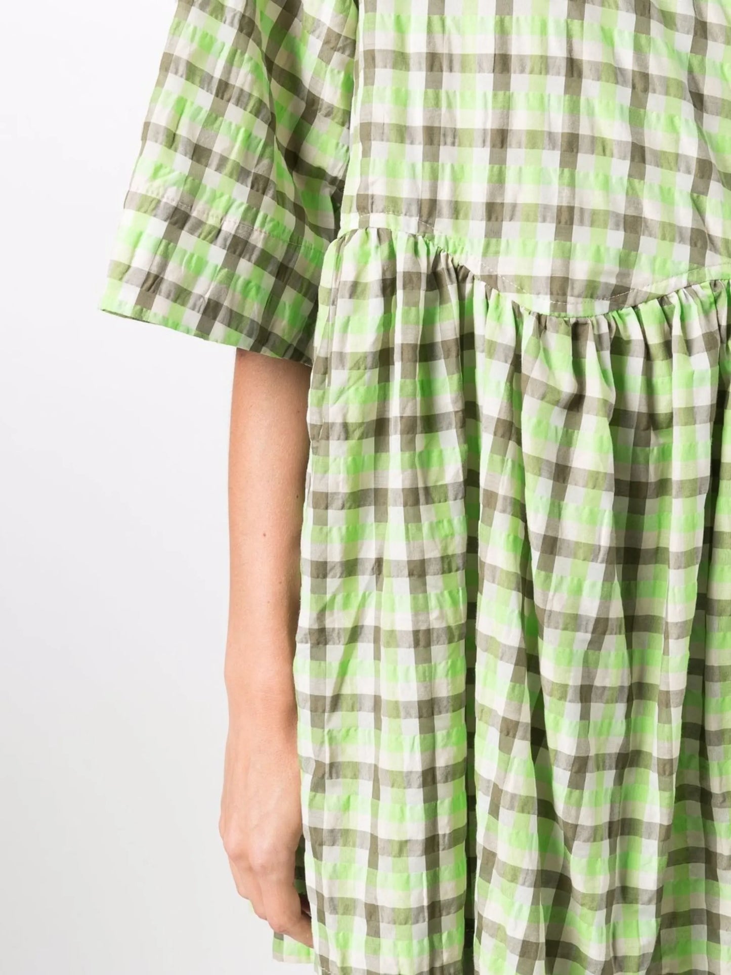 seersucker check-print short-sleeve wrap dress