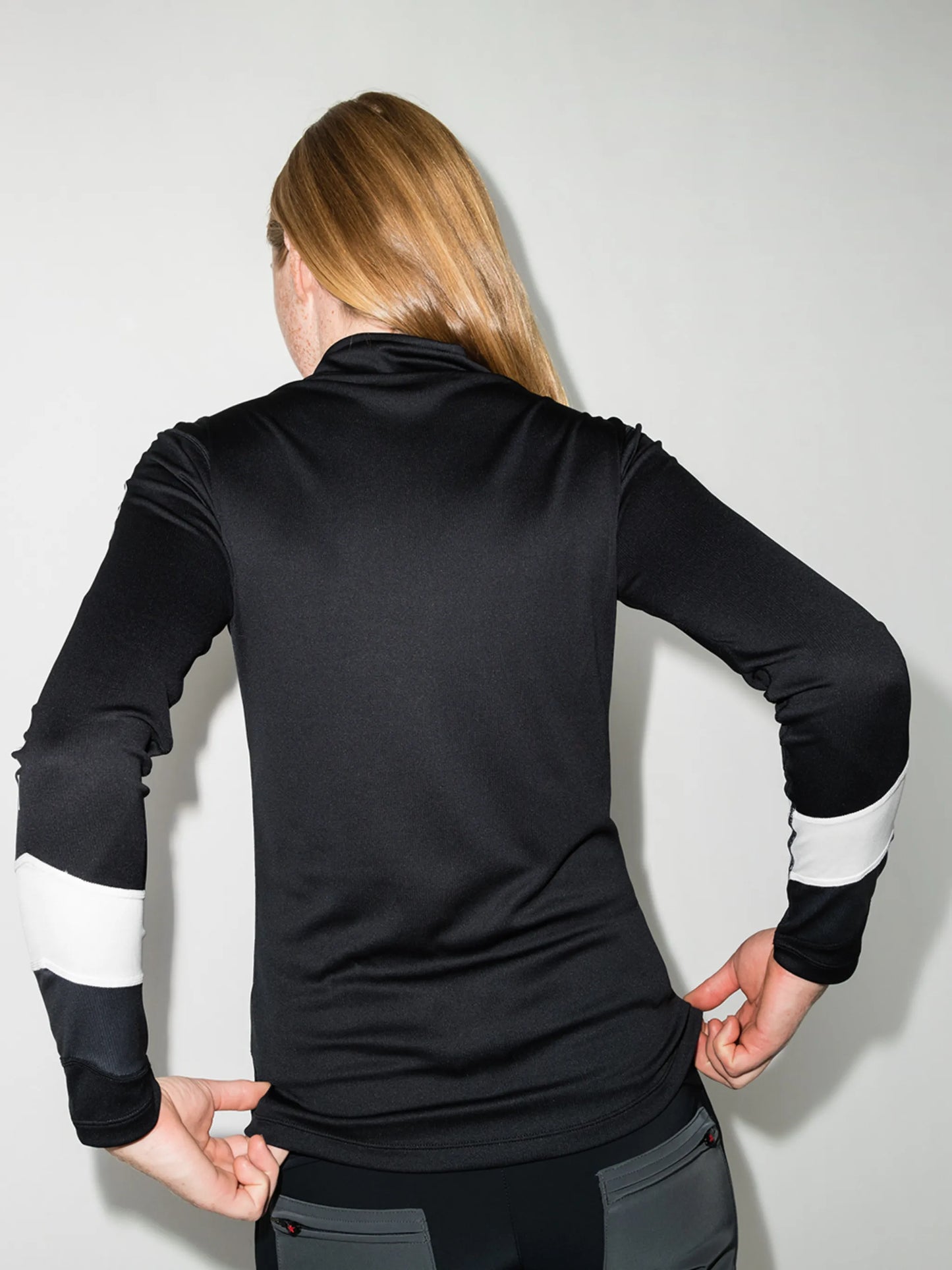 chevron-stripe base-layer top