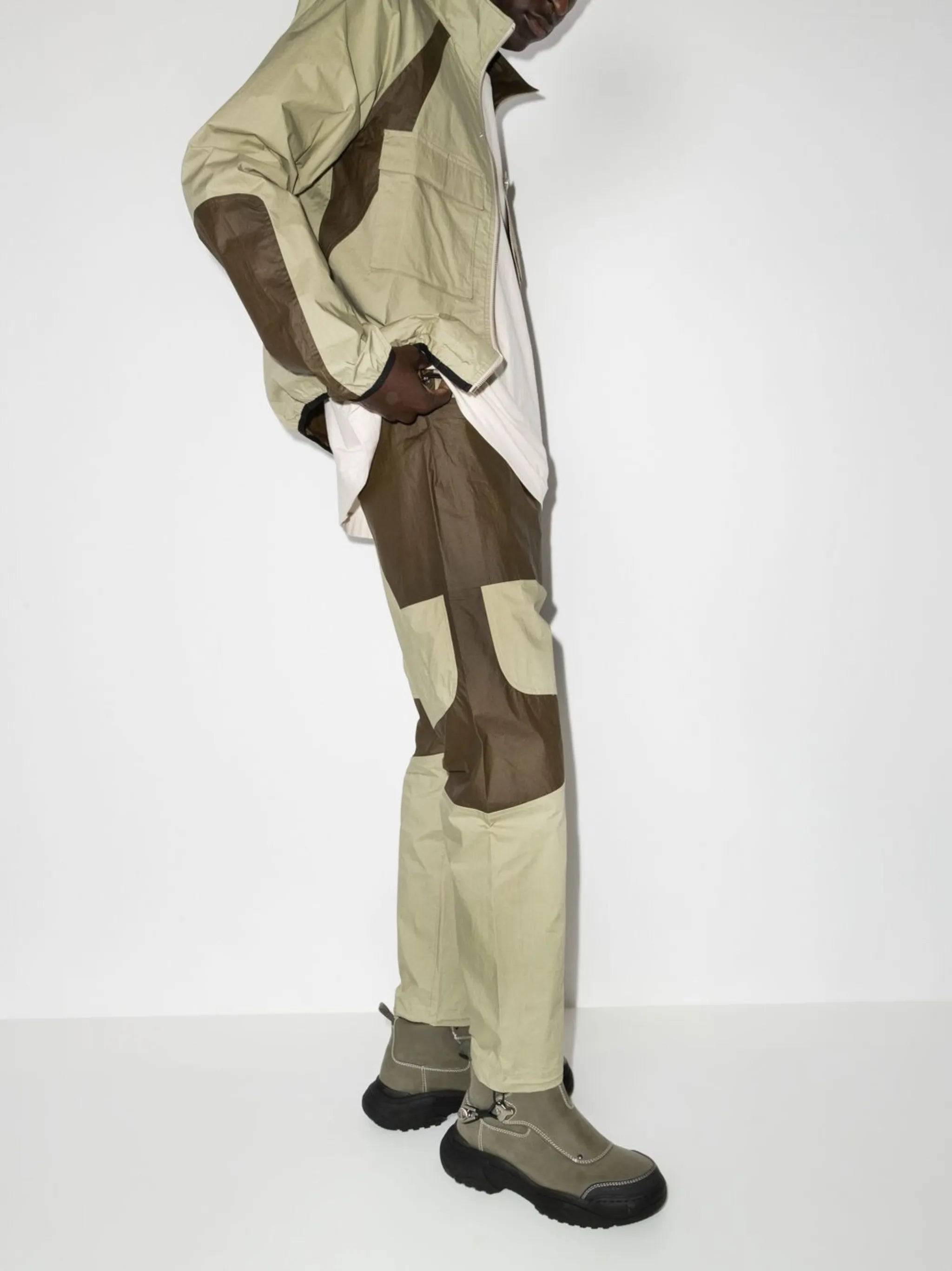colour-block straight-leg trousers