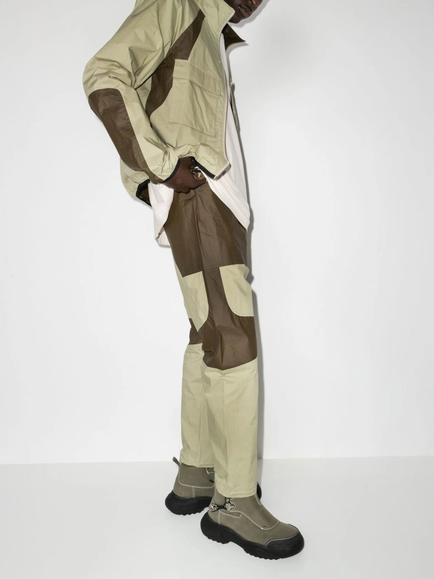 colour-block straight-leg trousers