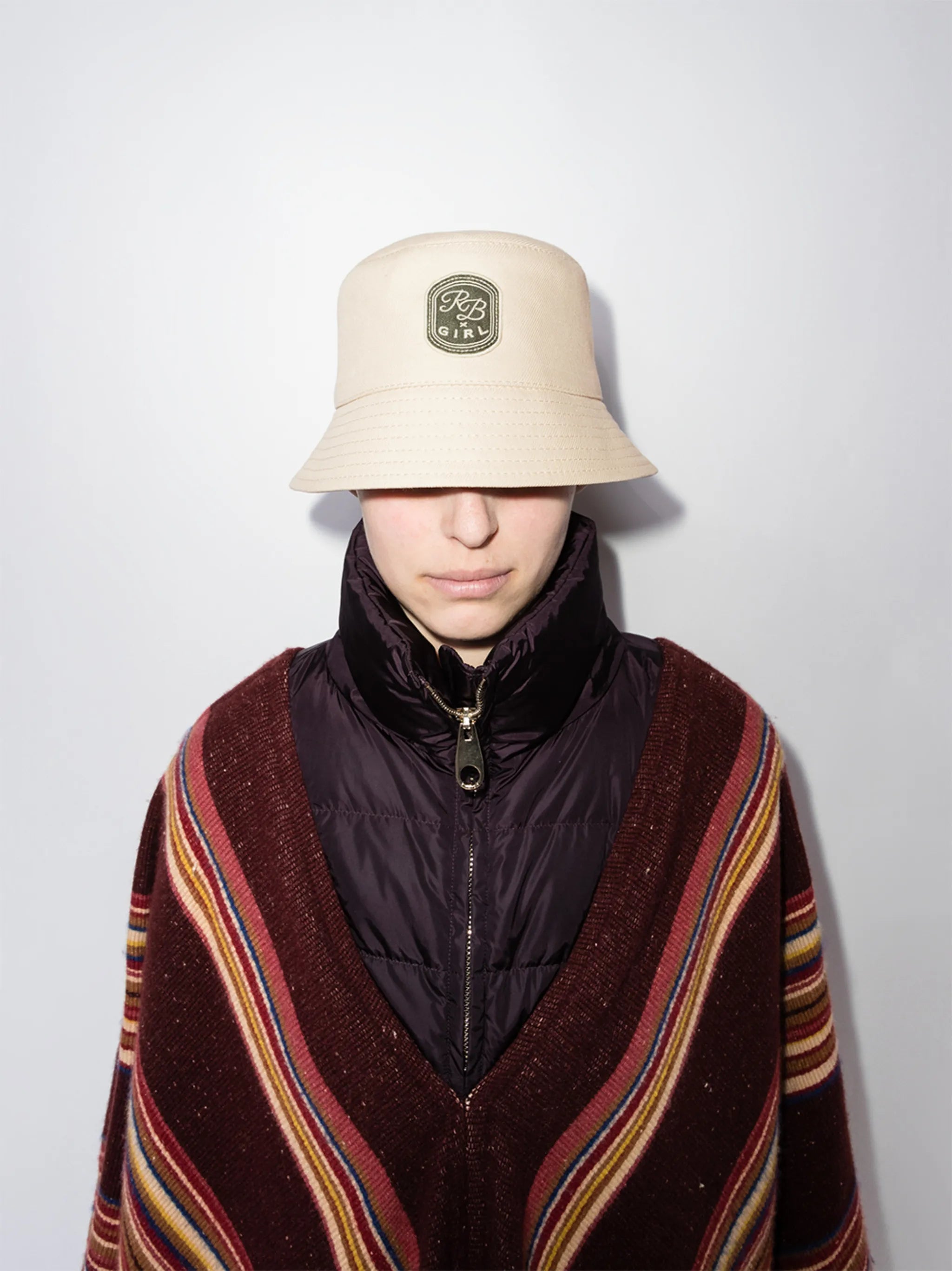 patch-detail bucket hat