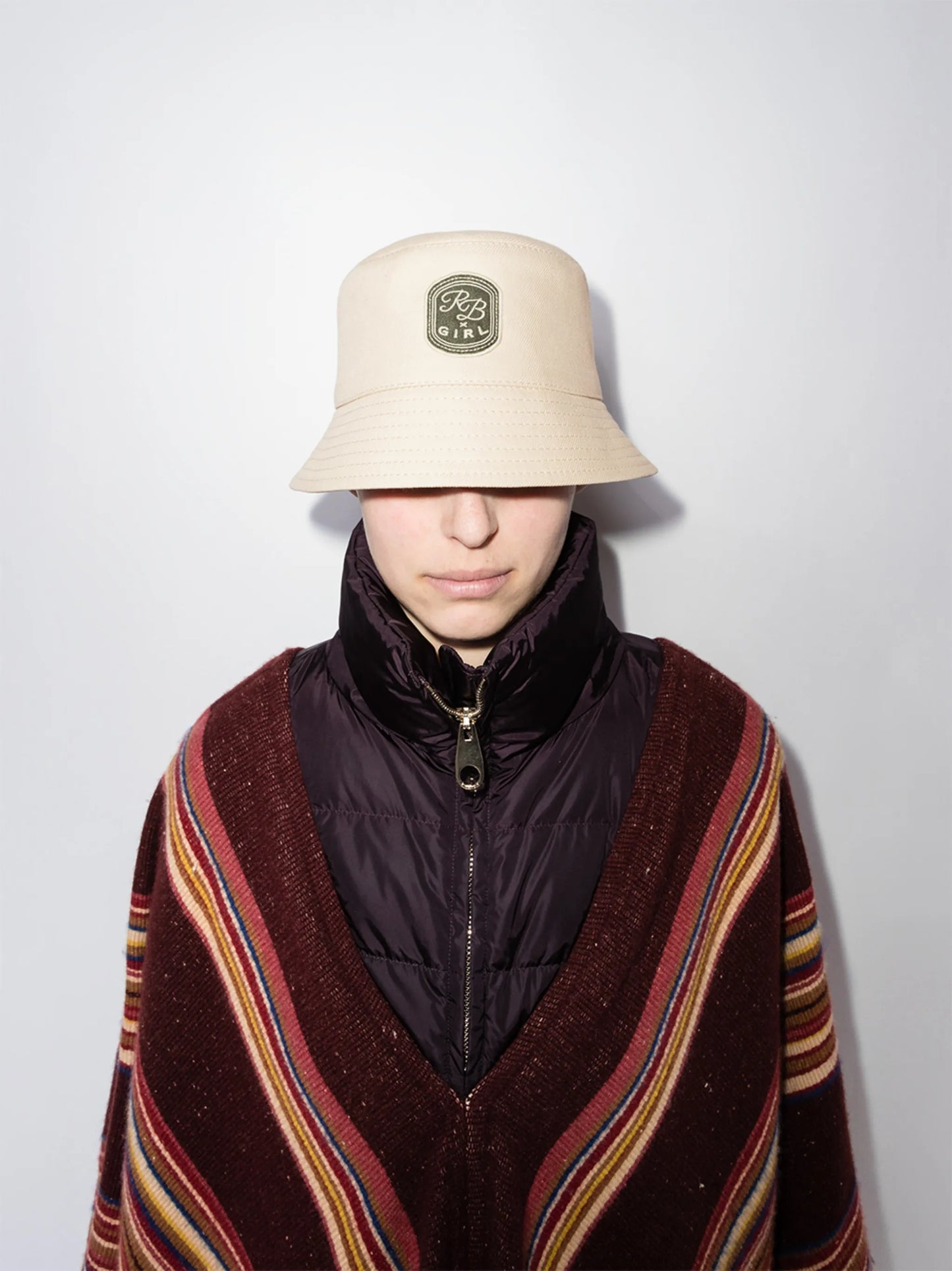 patch-detail bucket hat