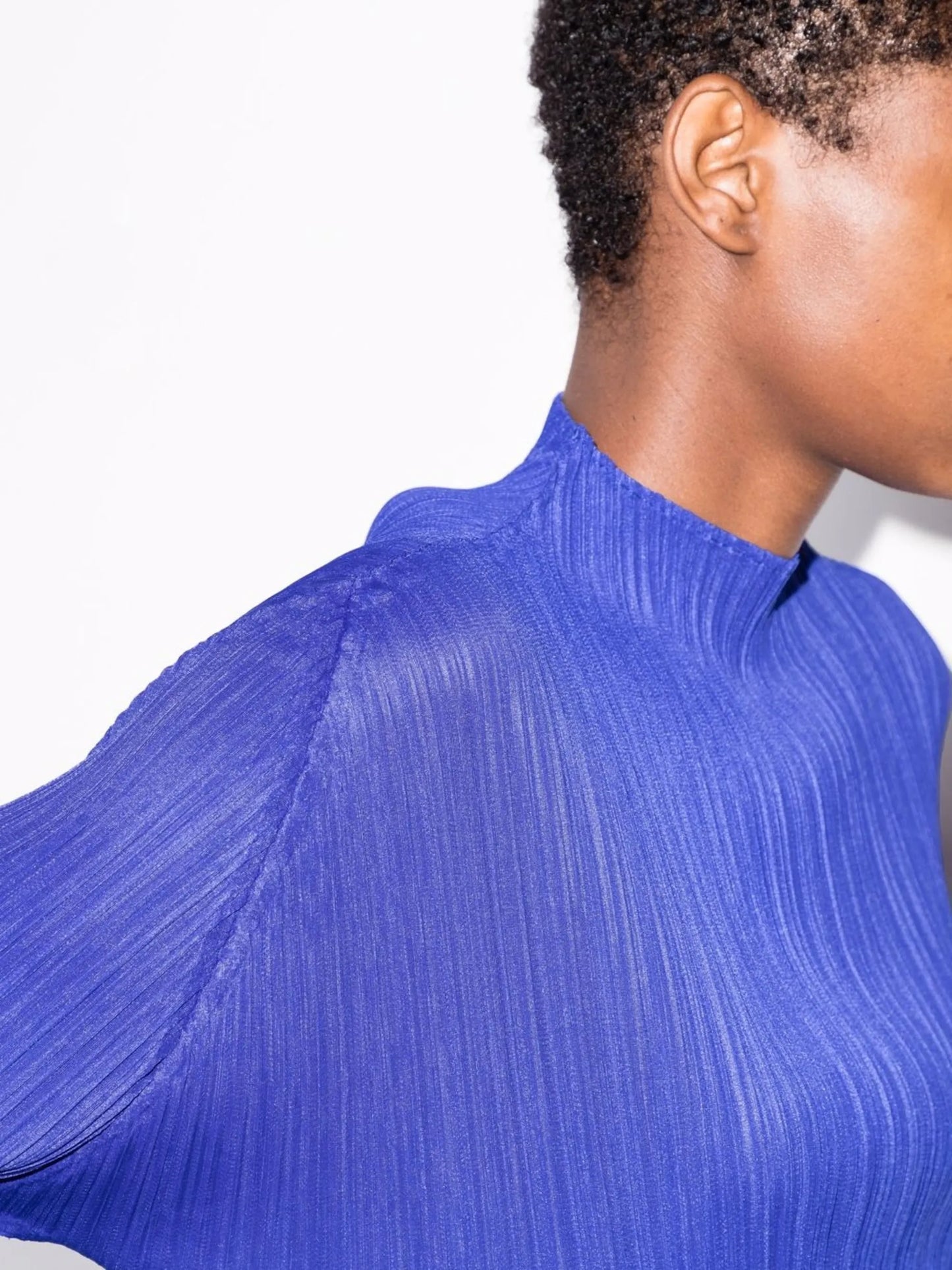 Monthly Colours January plissé-effect top