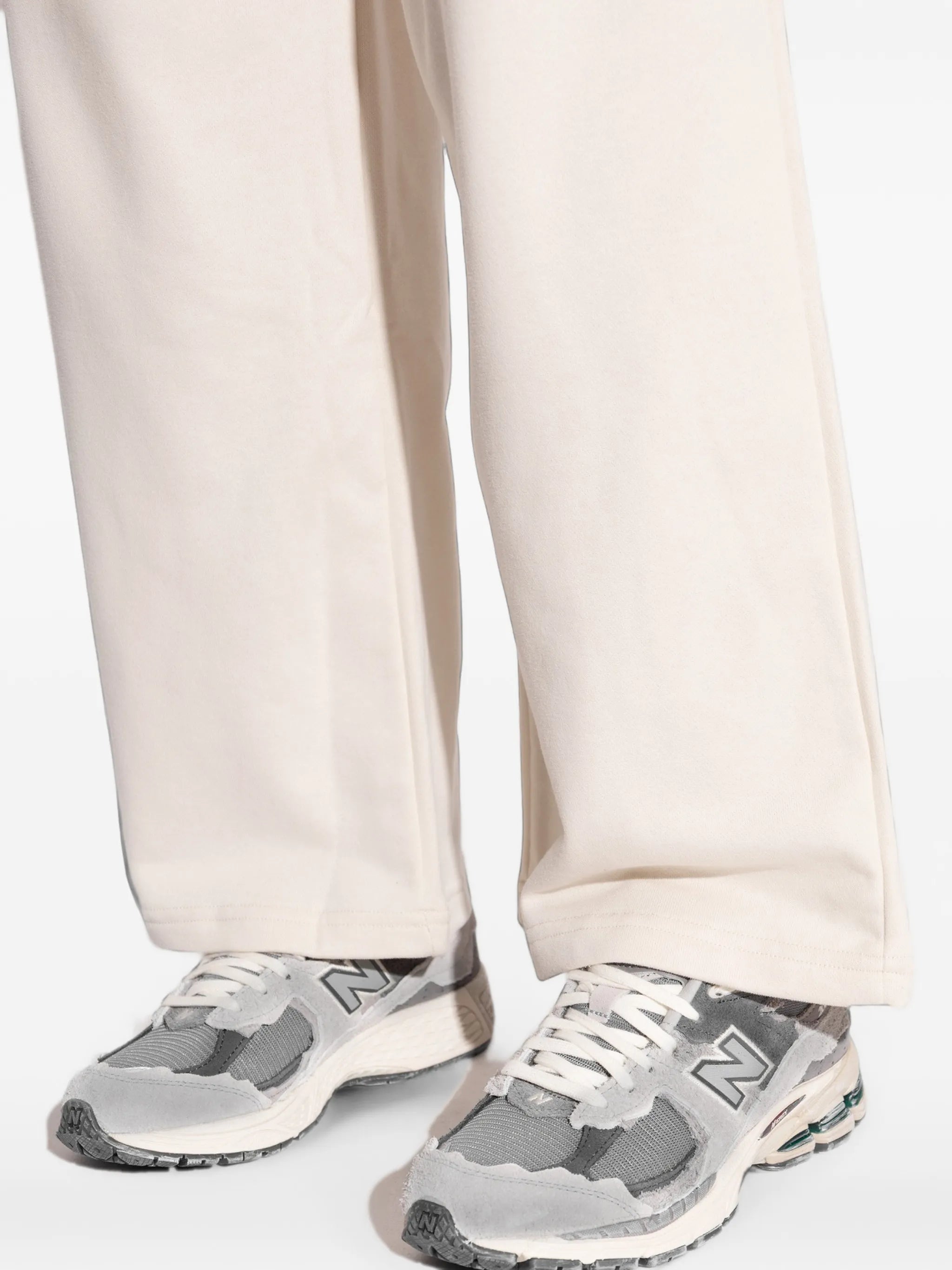 2002R sneakers
