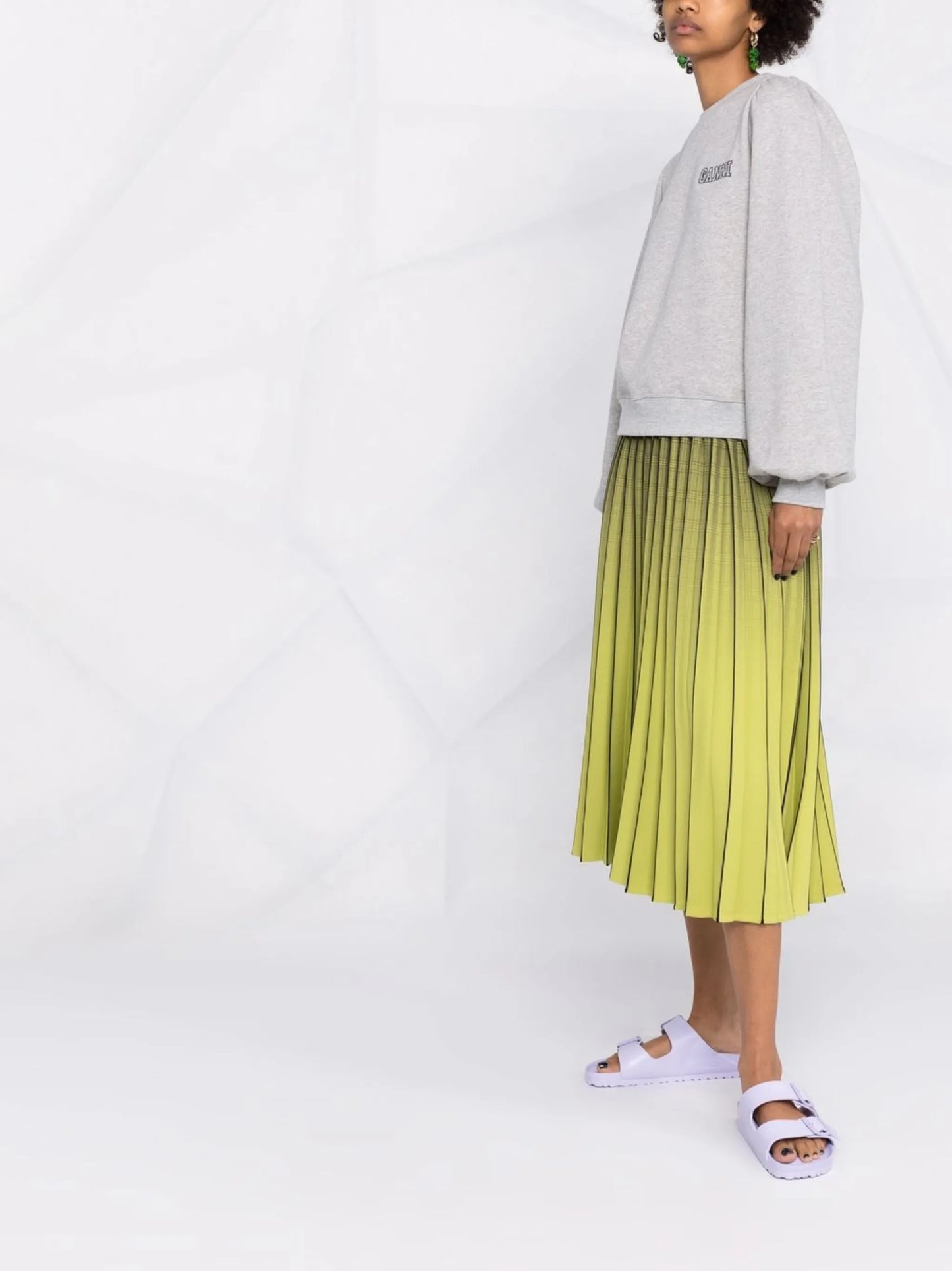 puff sleeve sweatshirt