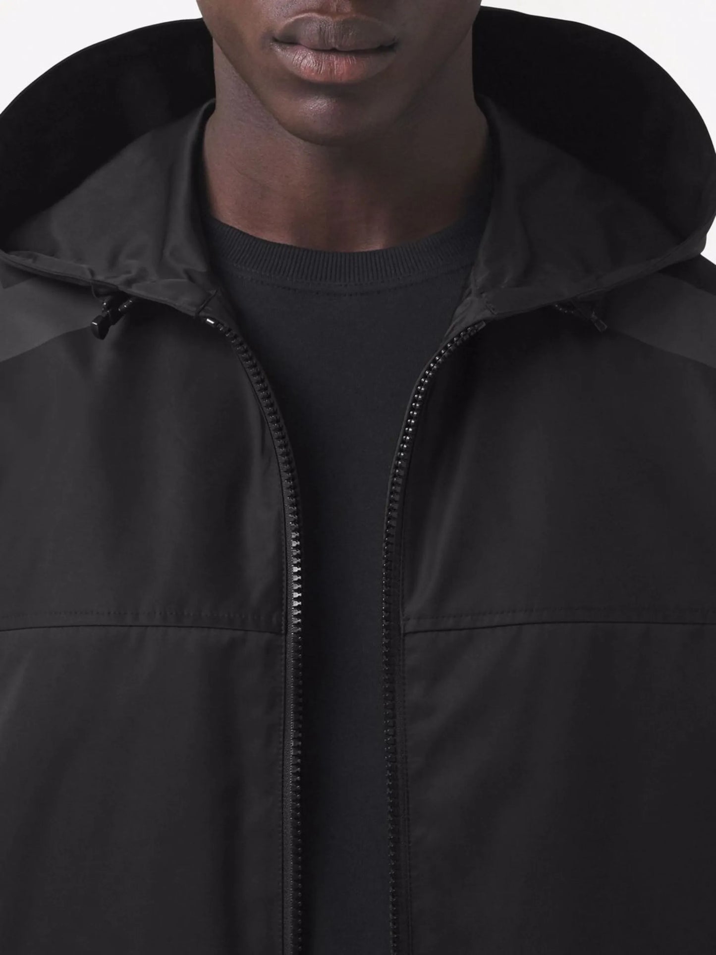 logo-print lightweight hooded jacket