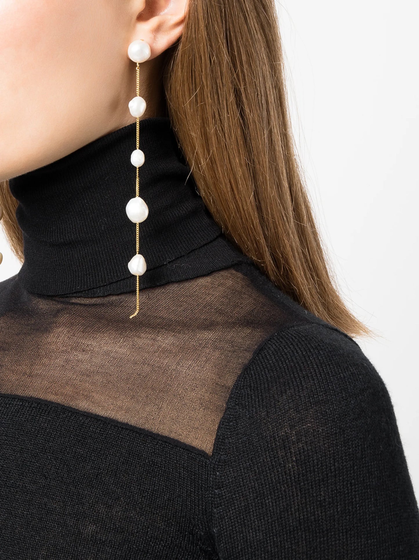 Atum pearl drop earrings