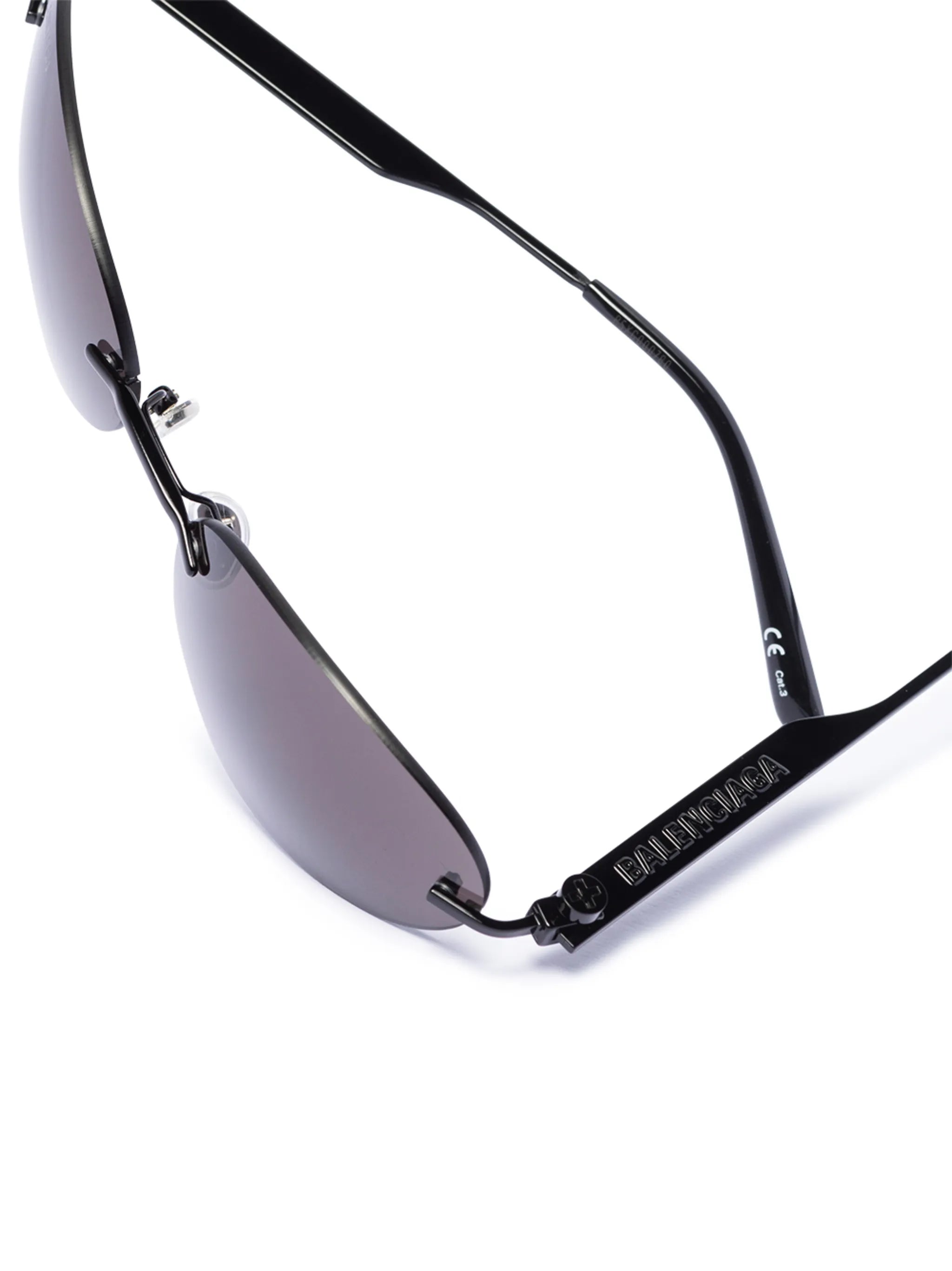 Invisible oval-frame sunglasses