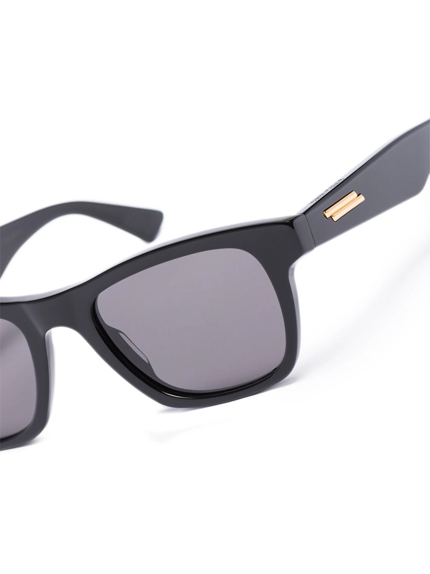 wayfarer-frame sunglasses