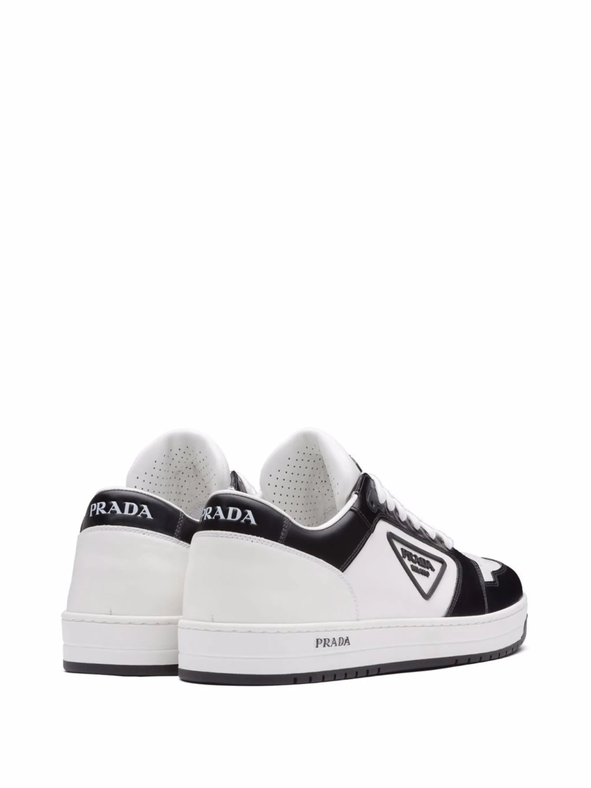 District low-top leather sneakers