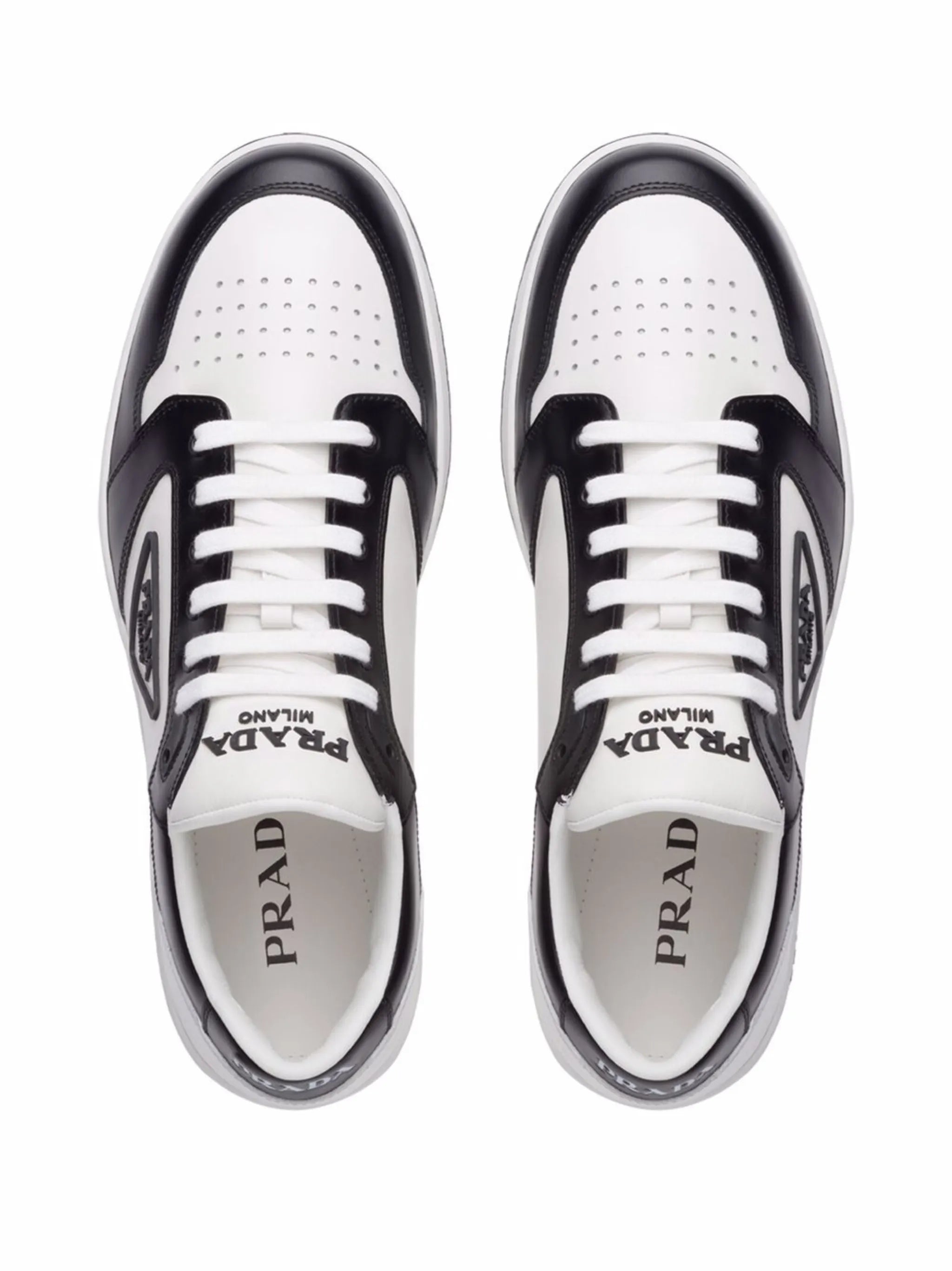District low-top leather sneakers