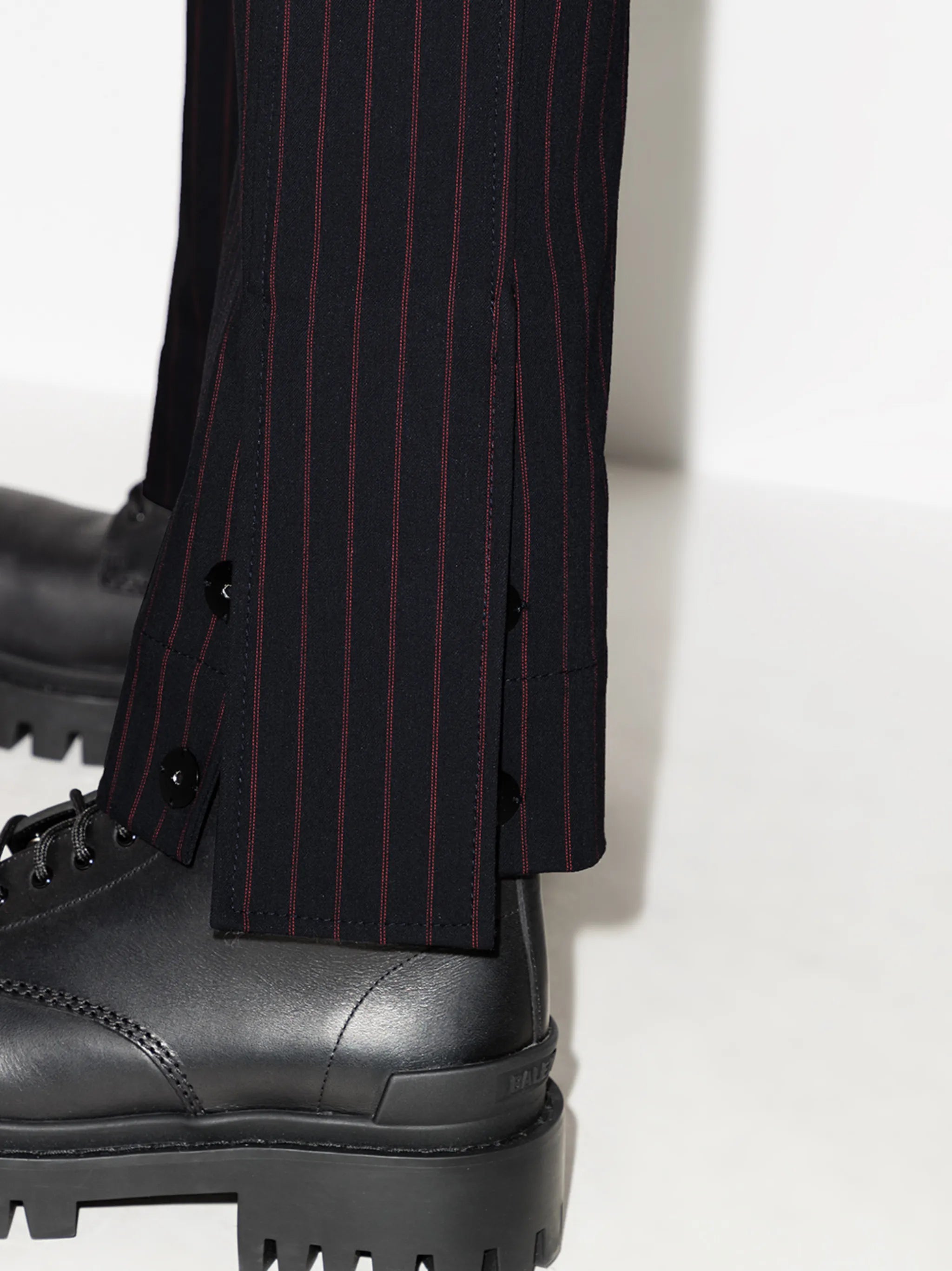 stripe pattern slim trousers
