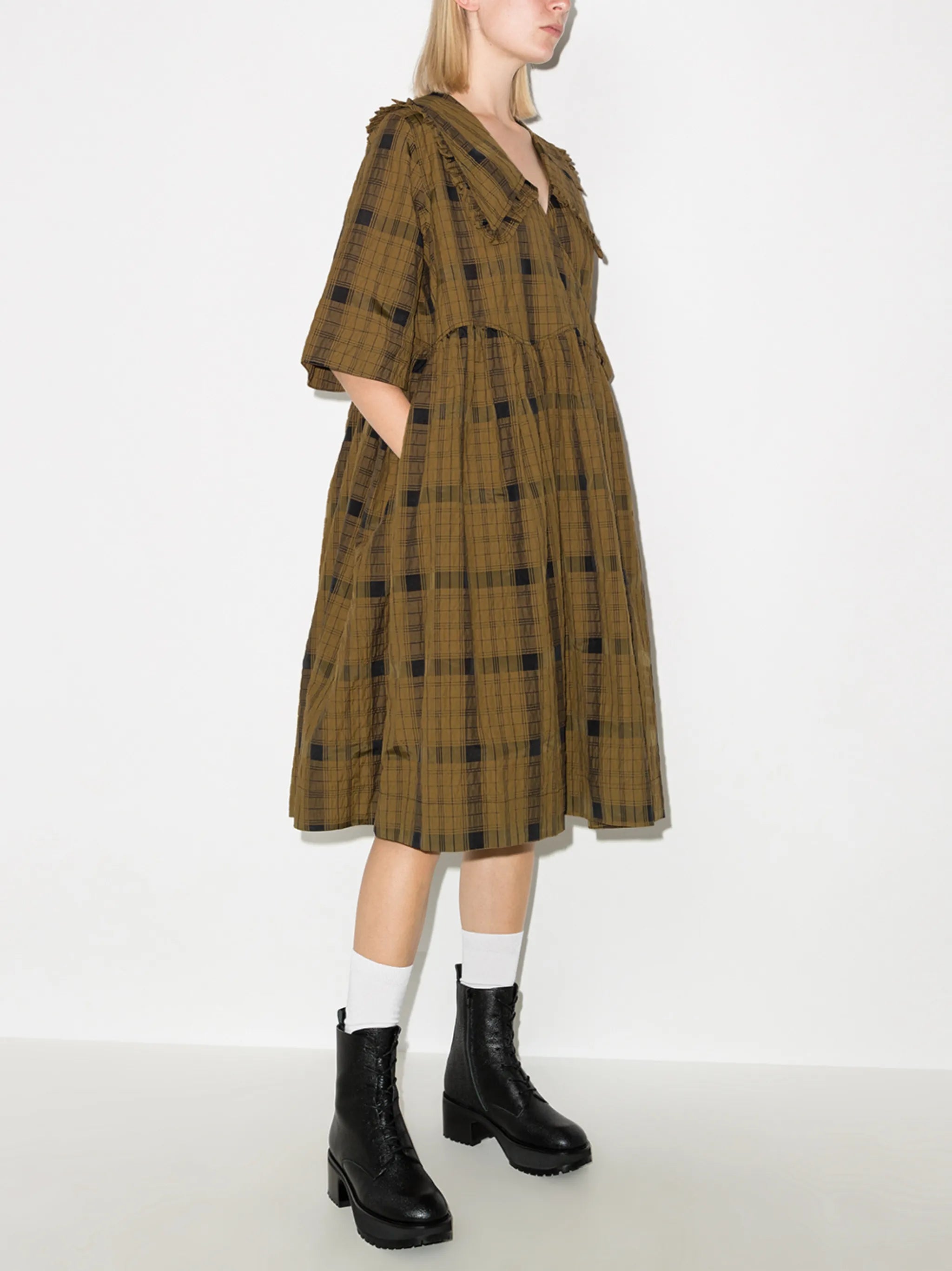 Peter Pan collar checked midi dress