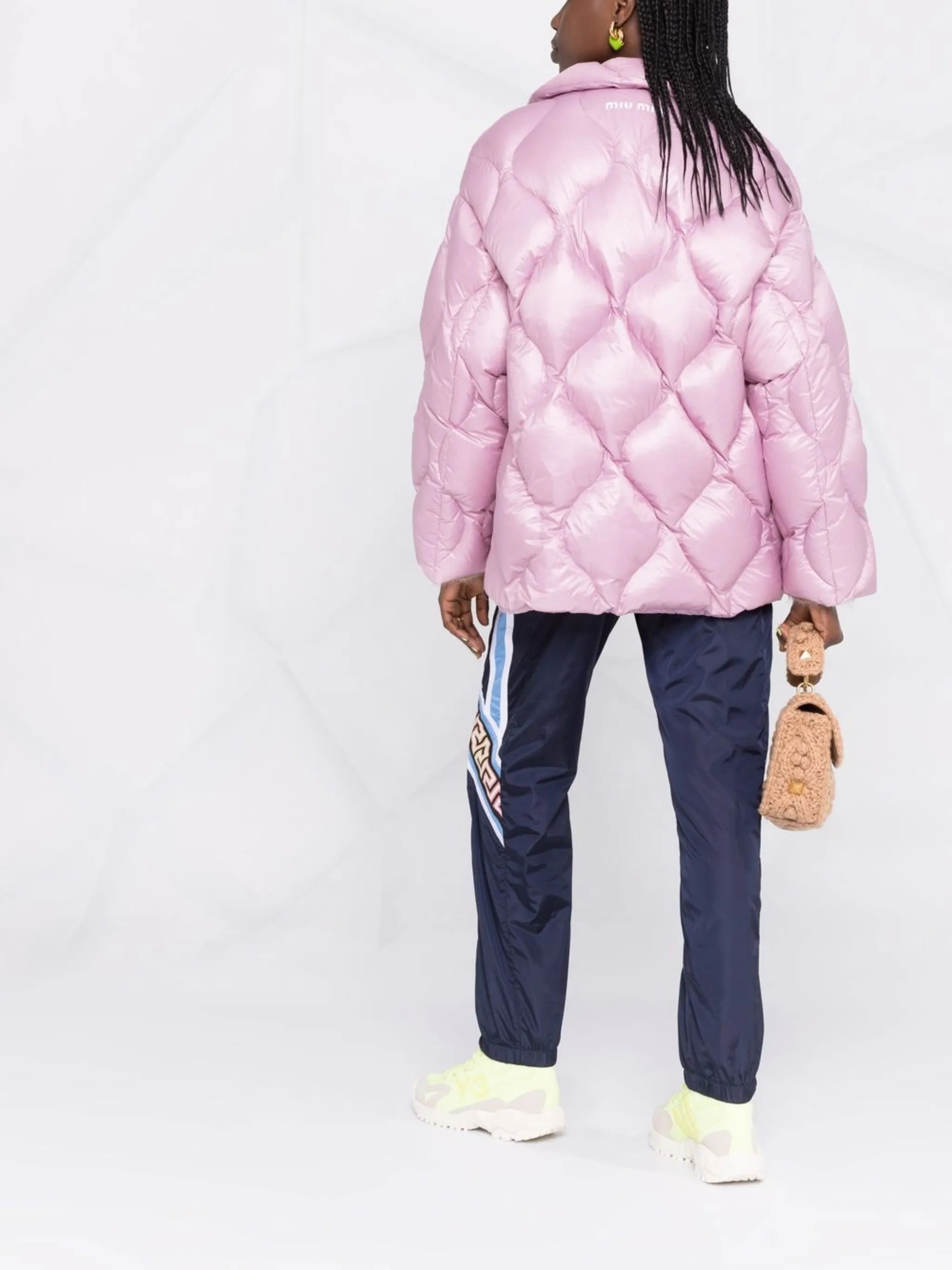 zip-fastening padded jacket