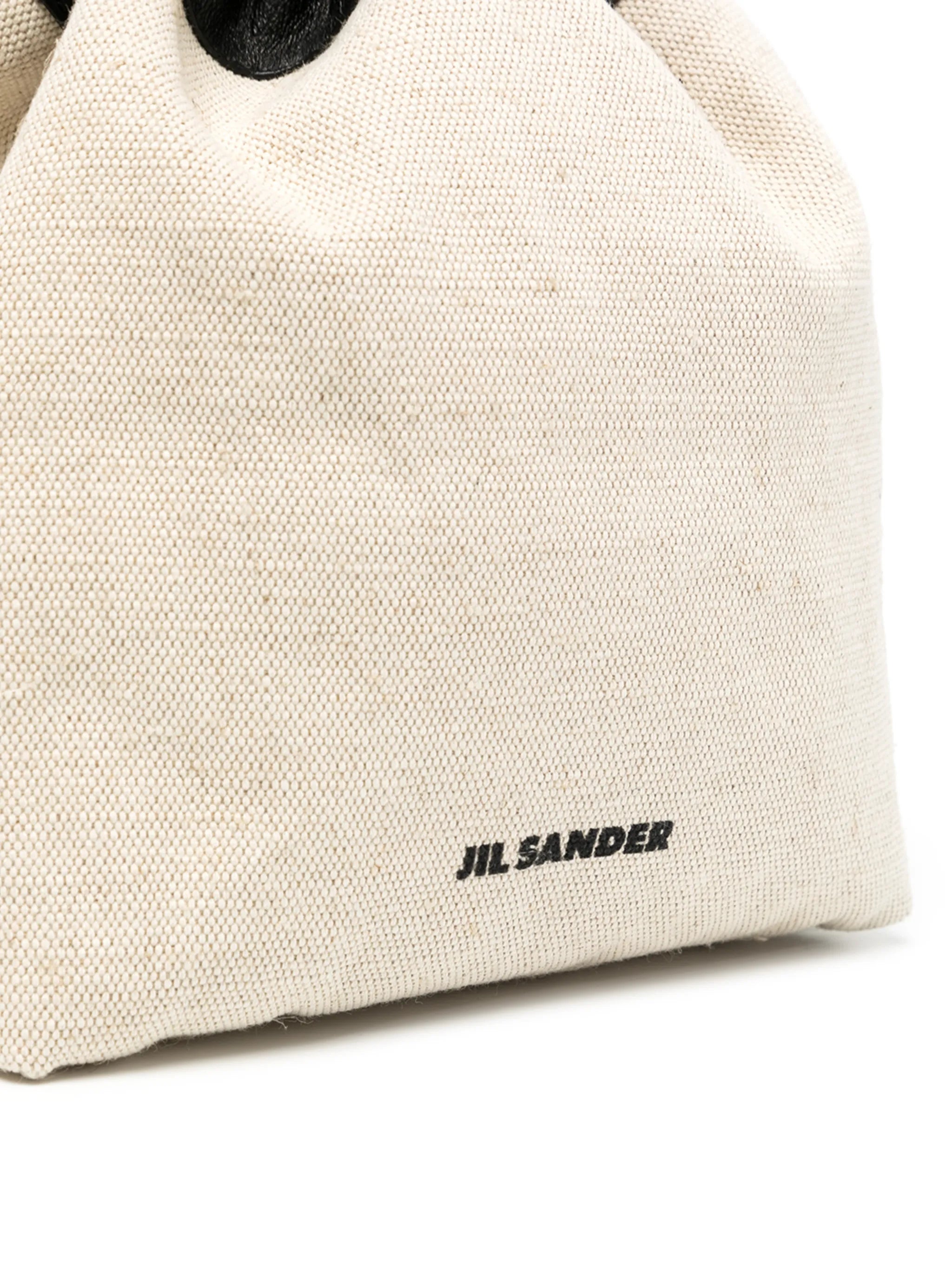 pouch shoulder bag