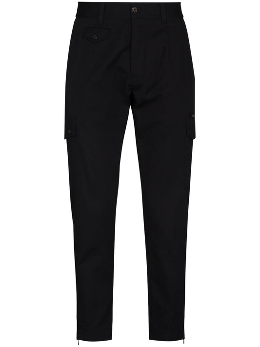 slim-fit tailored trousers