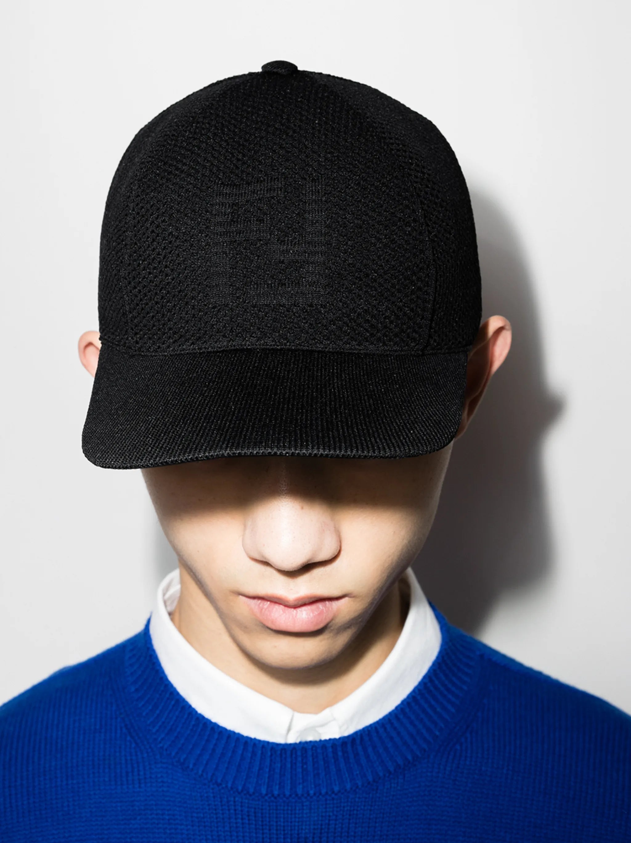 FF-motif baseball cap