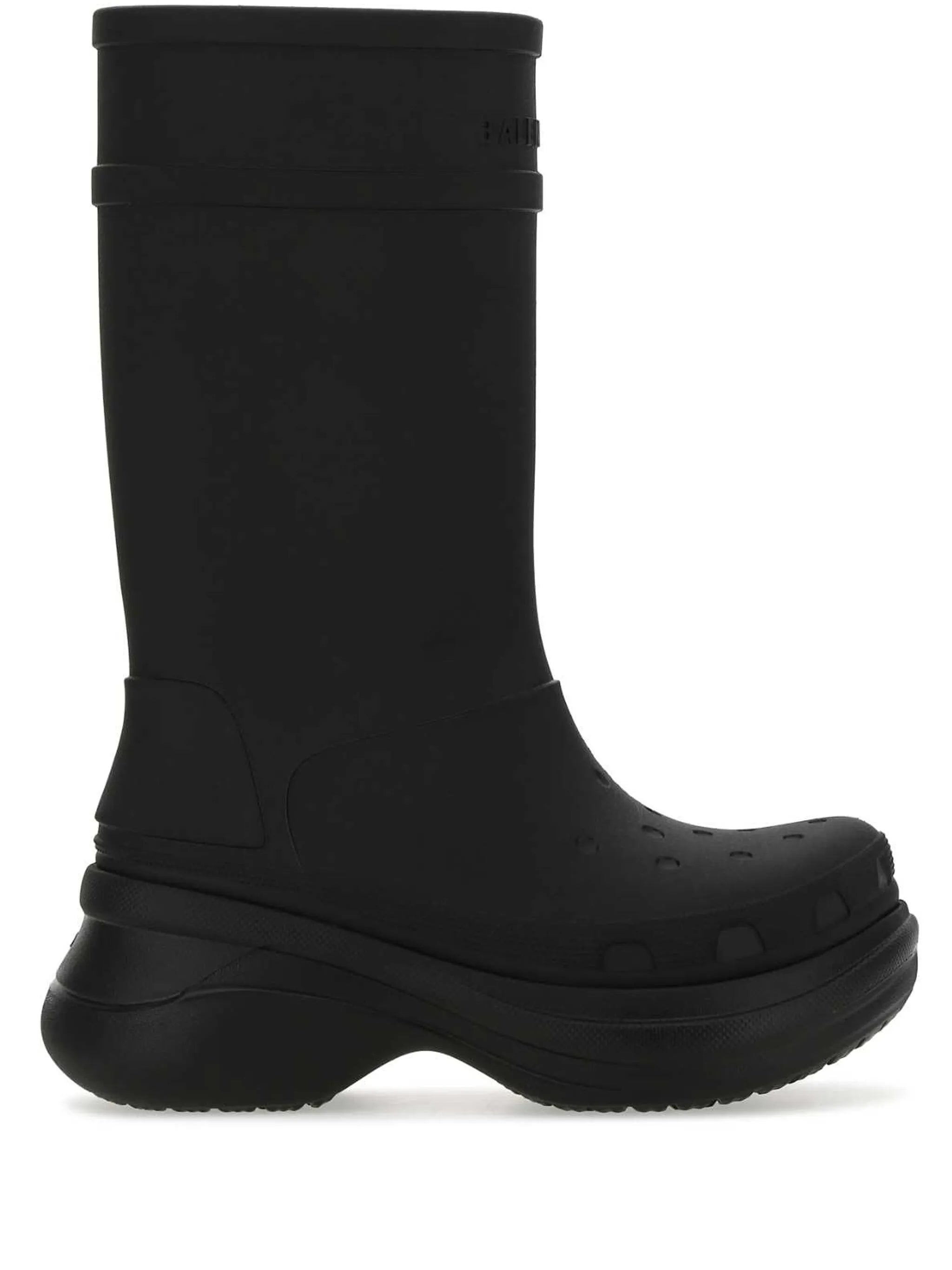 x Crocs rain boots