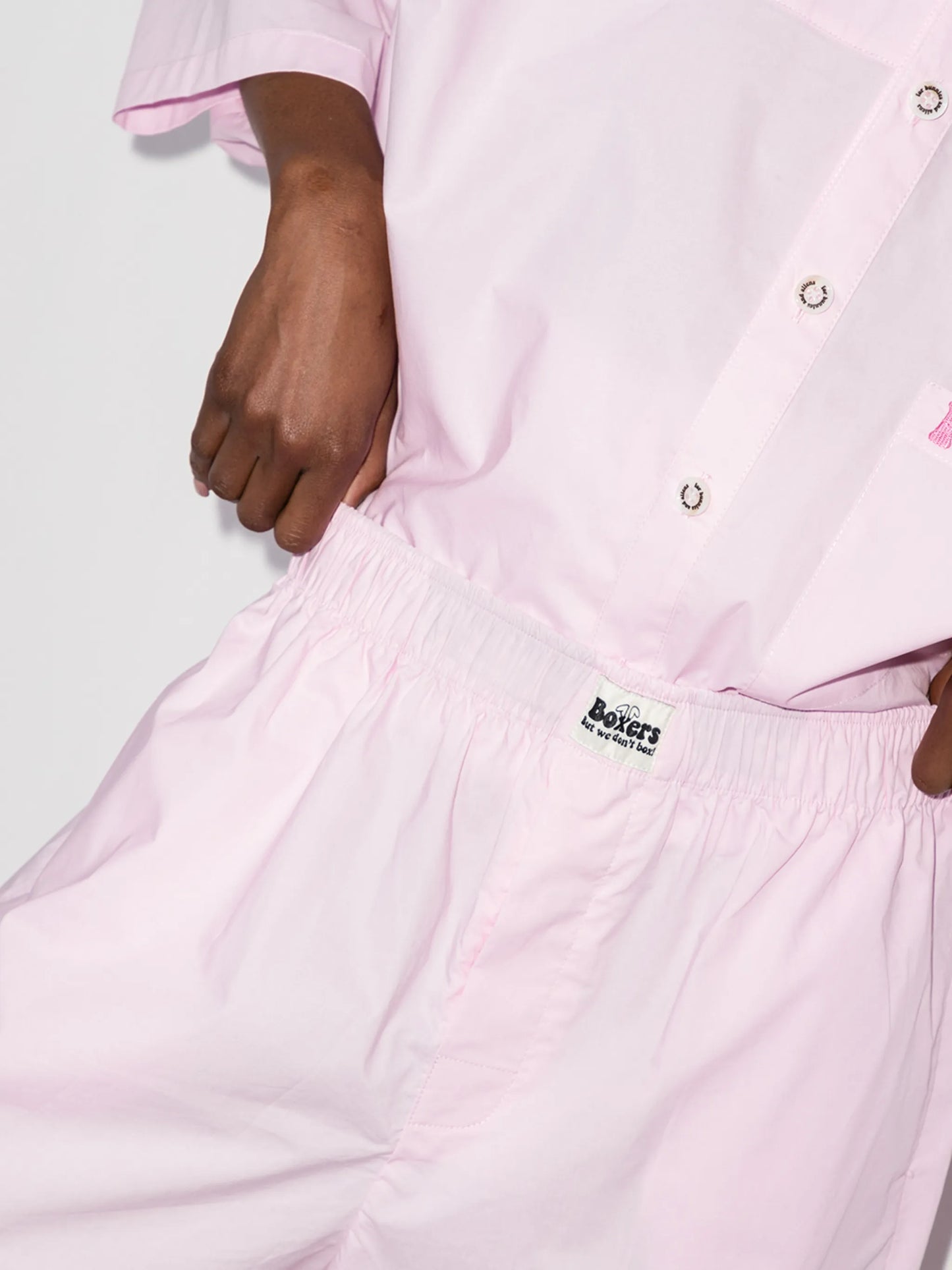 elasticated-waist boxer shorts