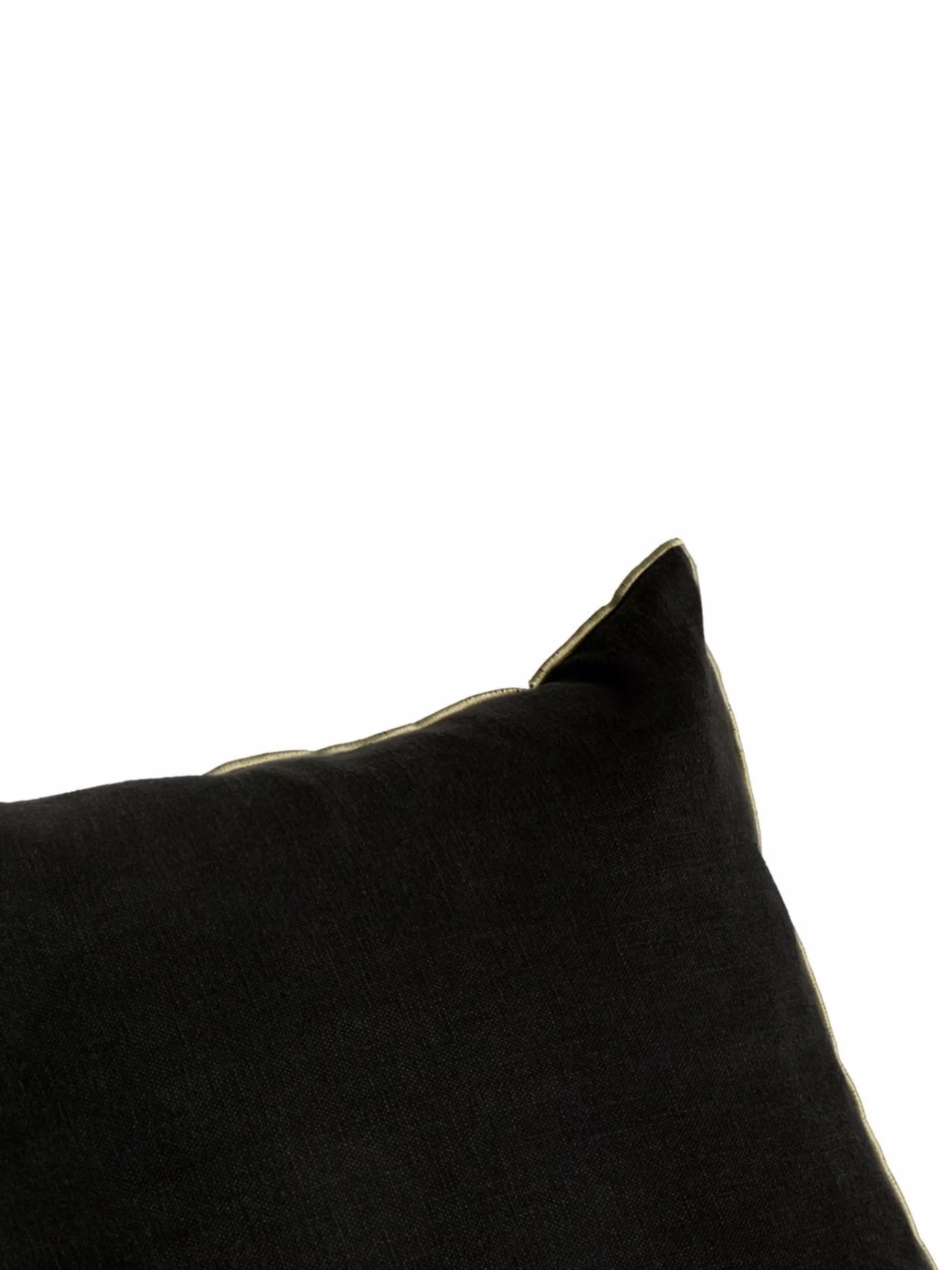 square-shaped cushion