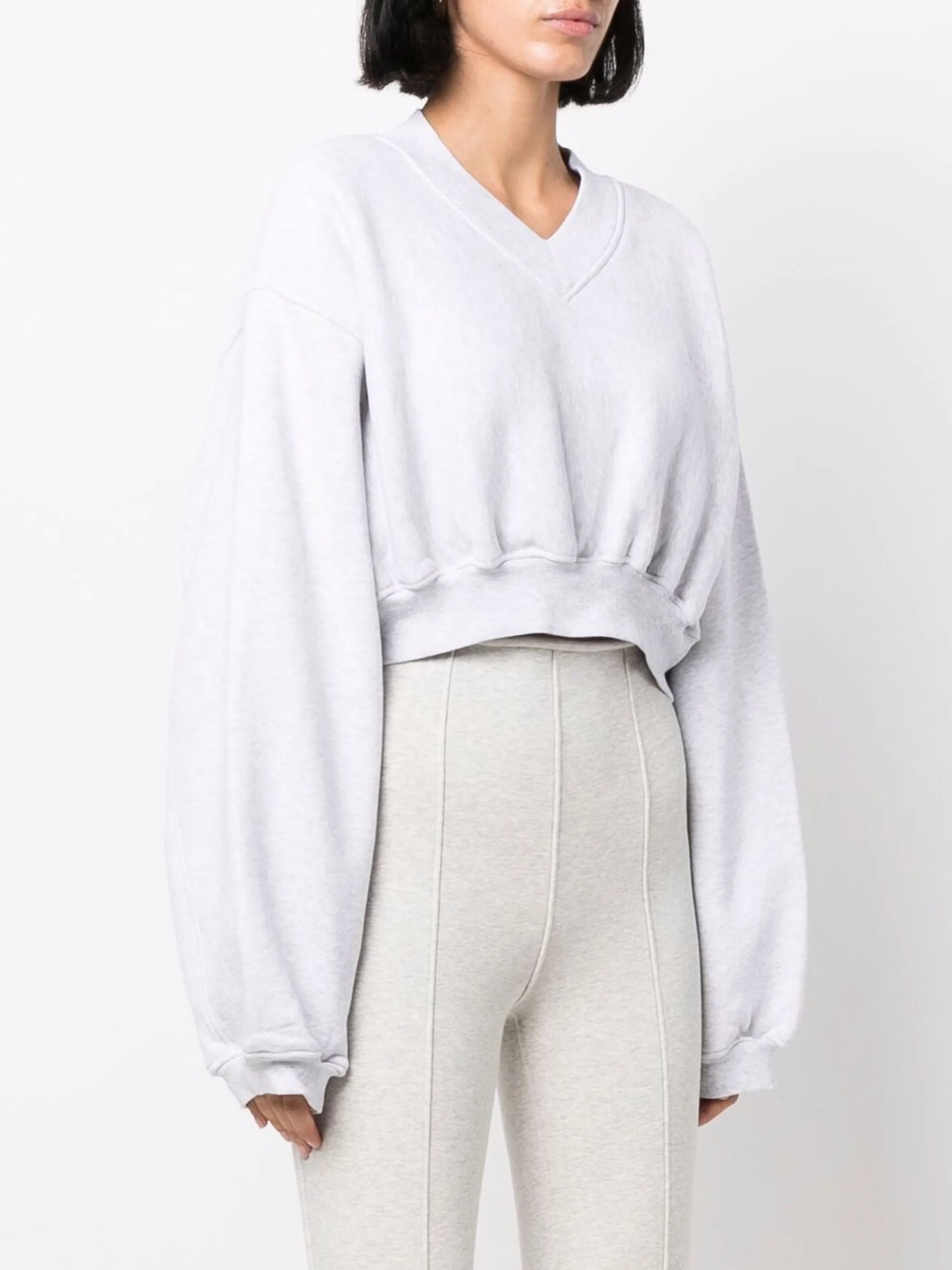 V-neck cropped pullover