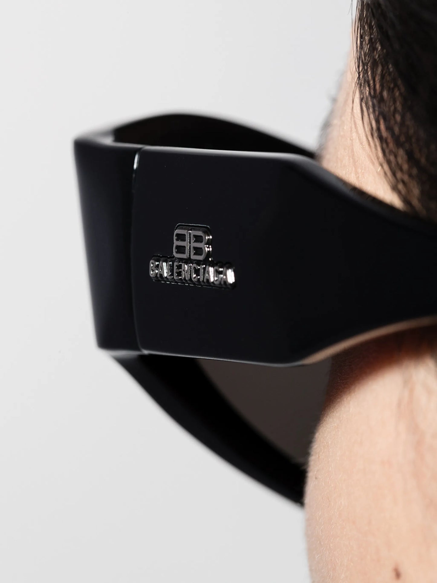 cat-eye frame sunglasses