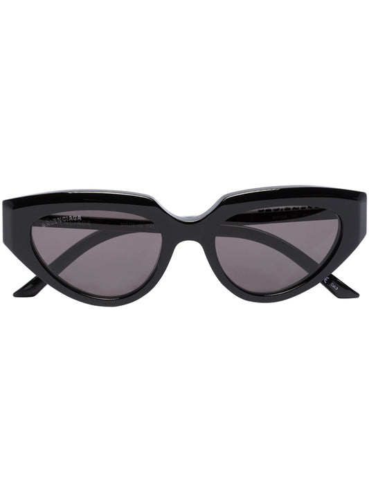 cat-eye frame sunglasses