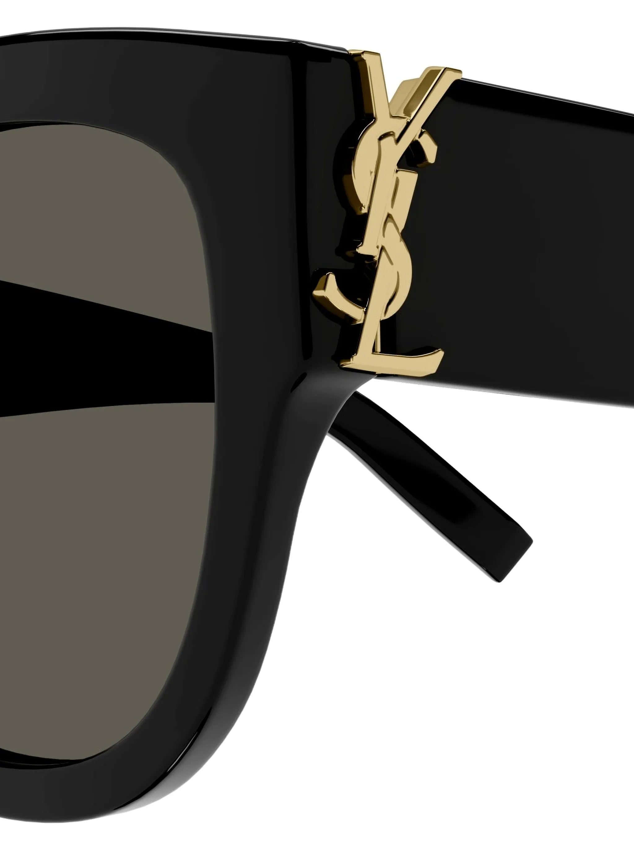 oversized-frame sunglasses