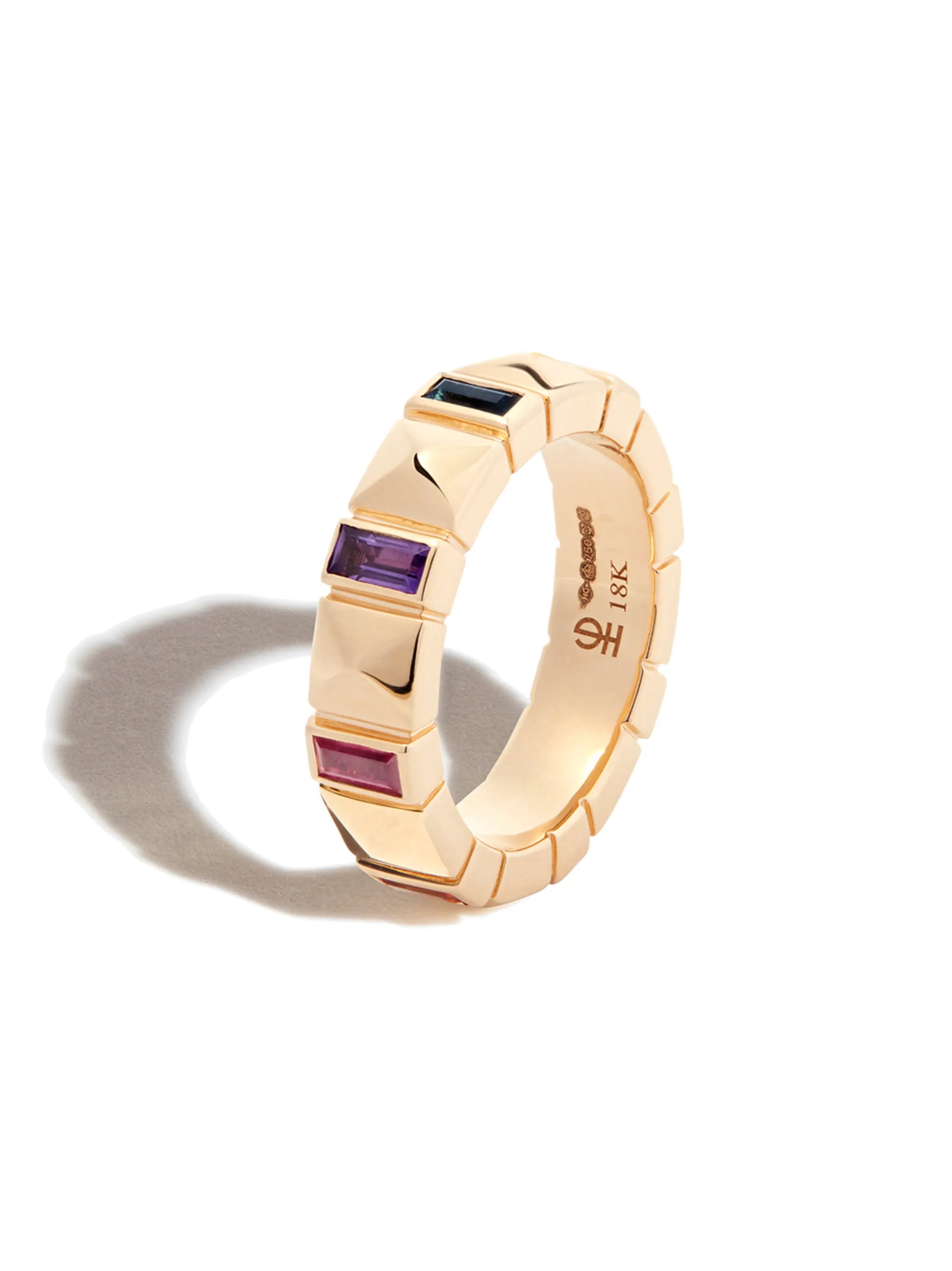 18kt yellow gold Pyramid Stud sapphire band ring