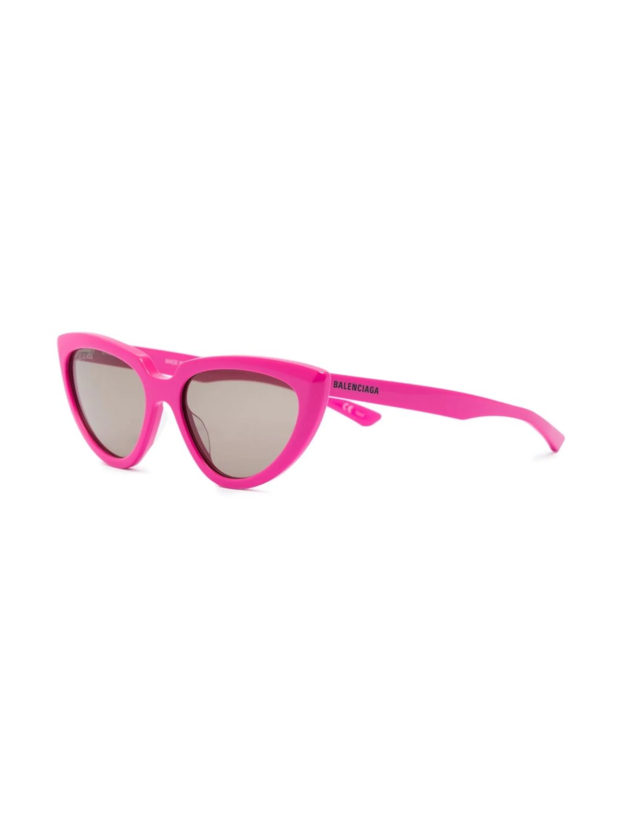 cat-eye sunglasses