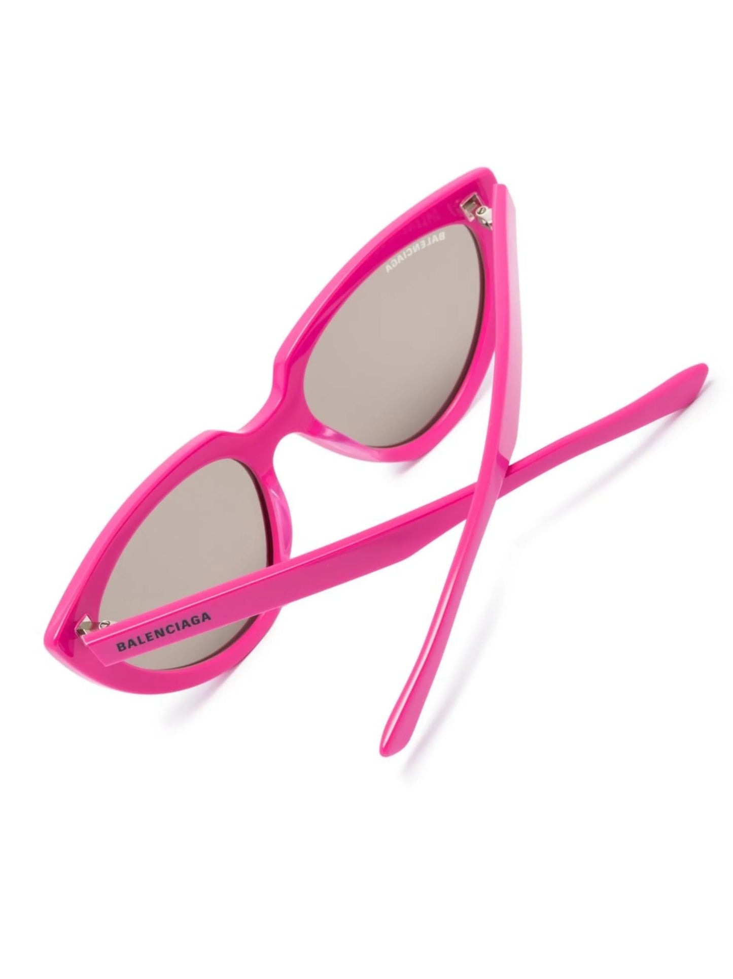 cat-eye sunglasses