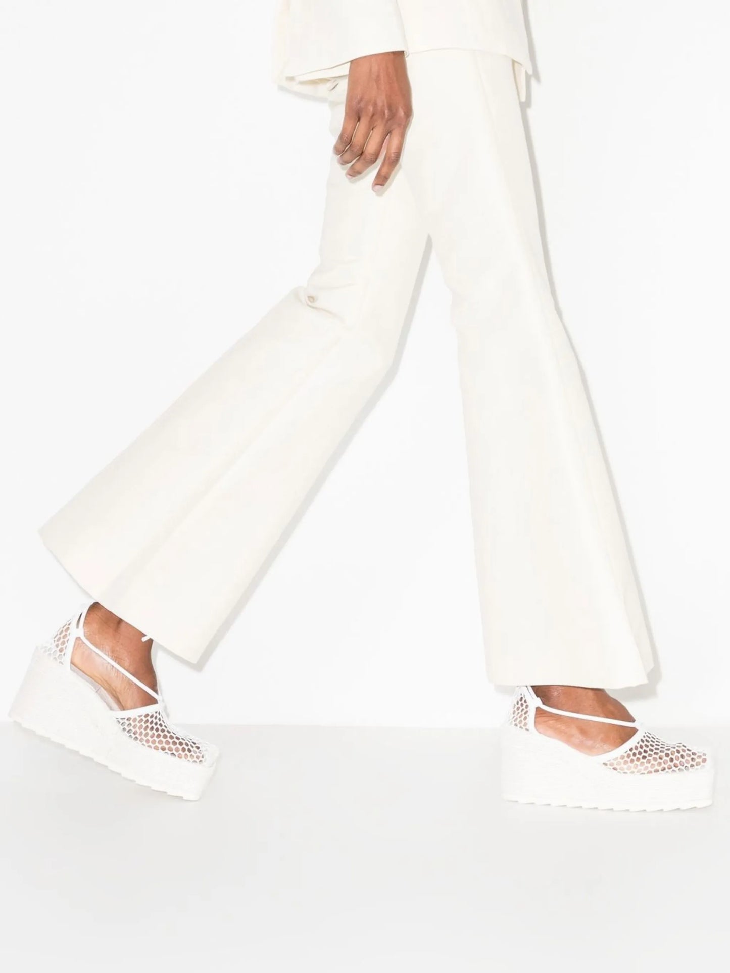 net-detail wedge sandals