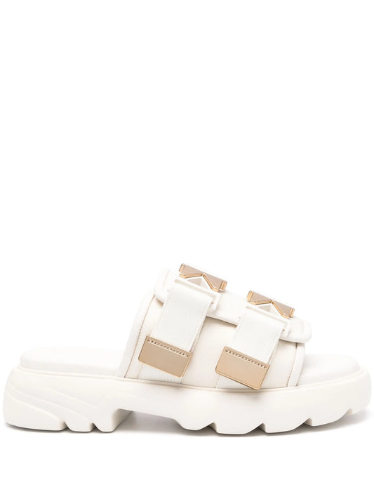 Flash sandals