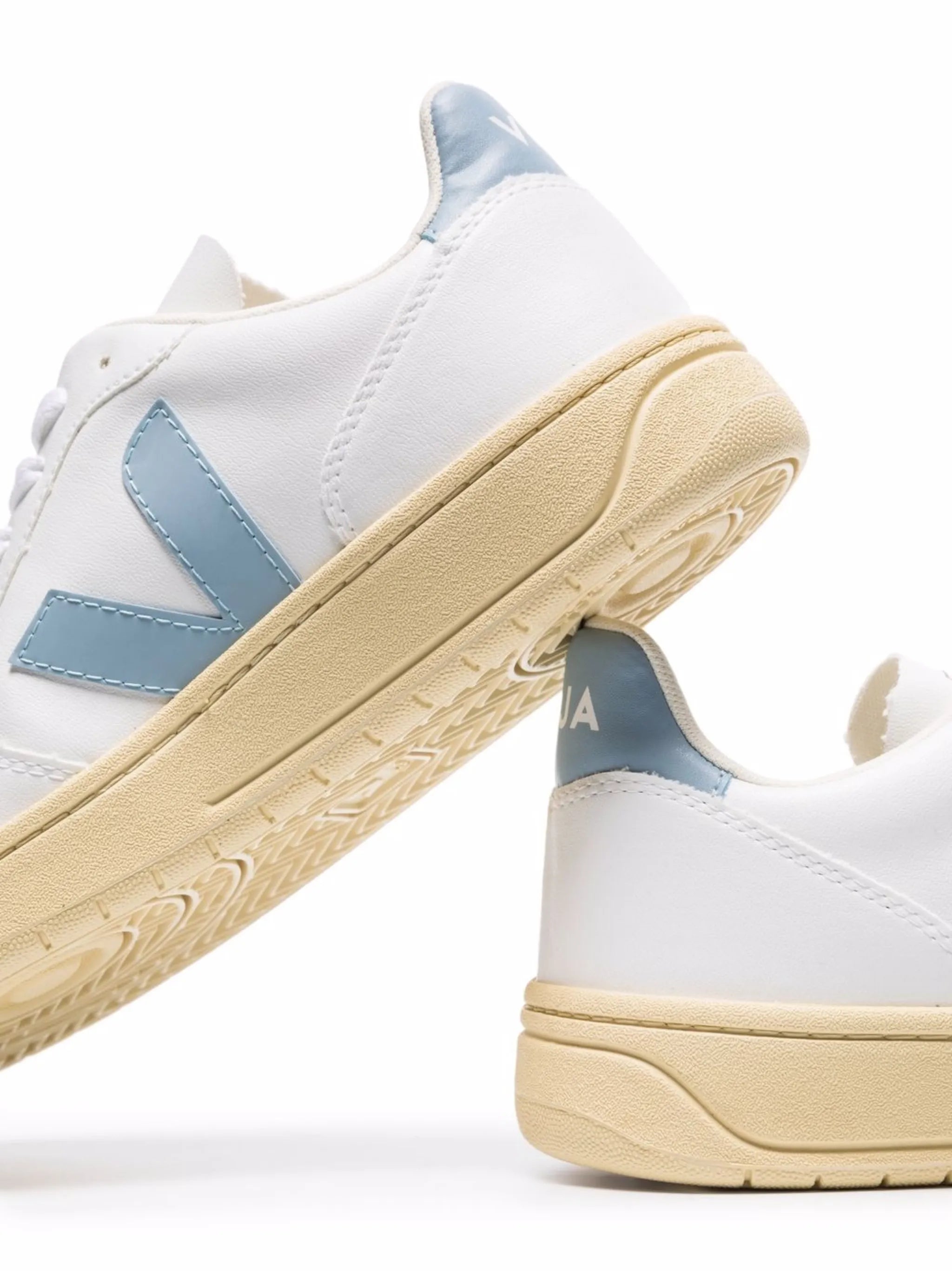 V-10 CWL sneakers