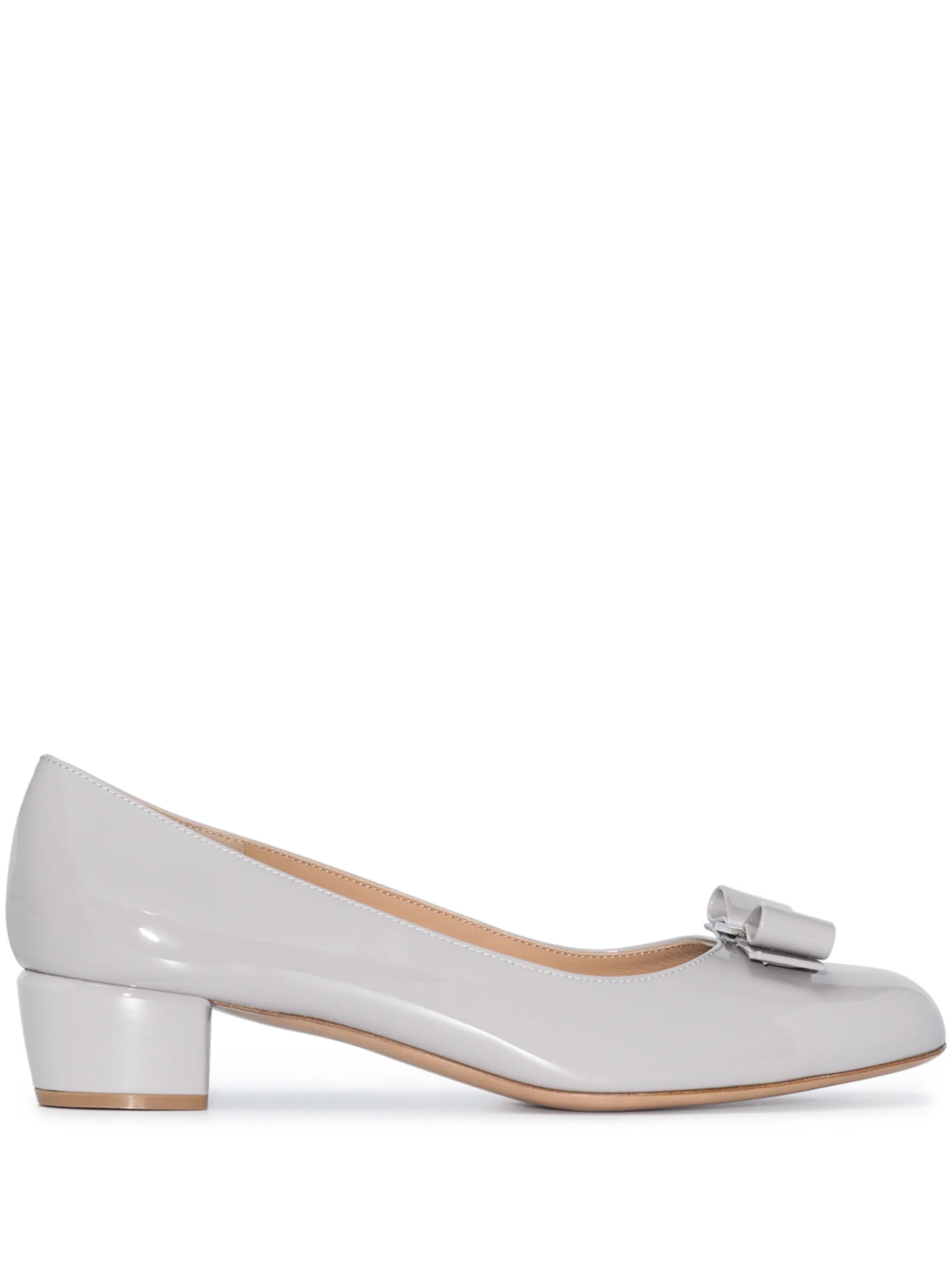 Vara bow pumps