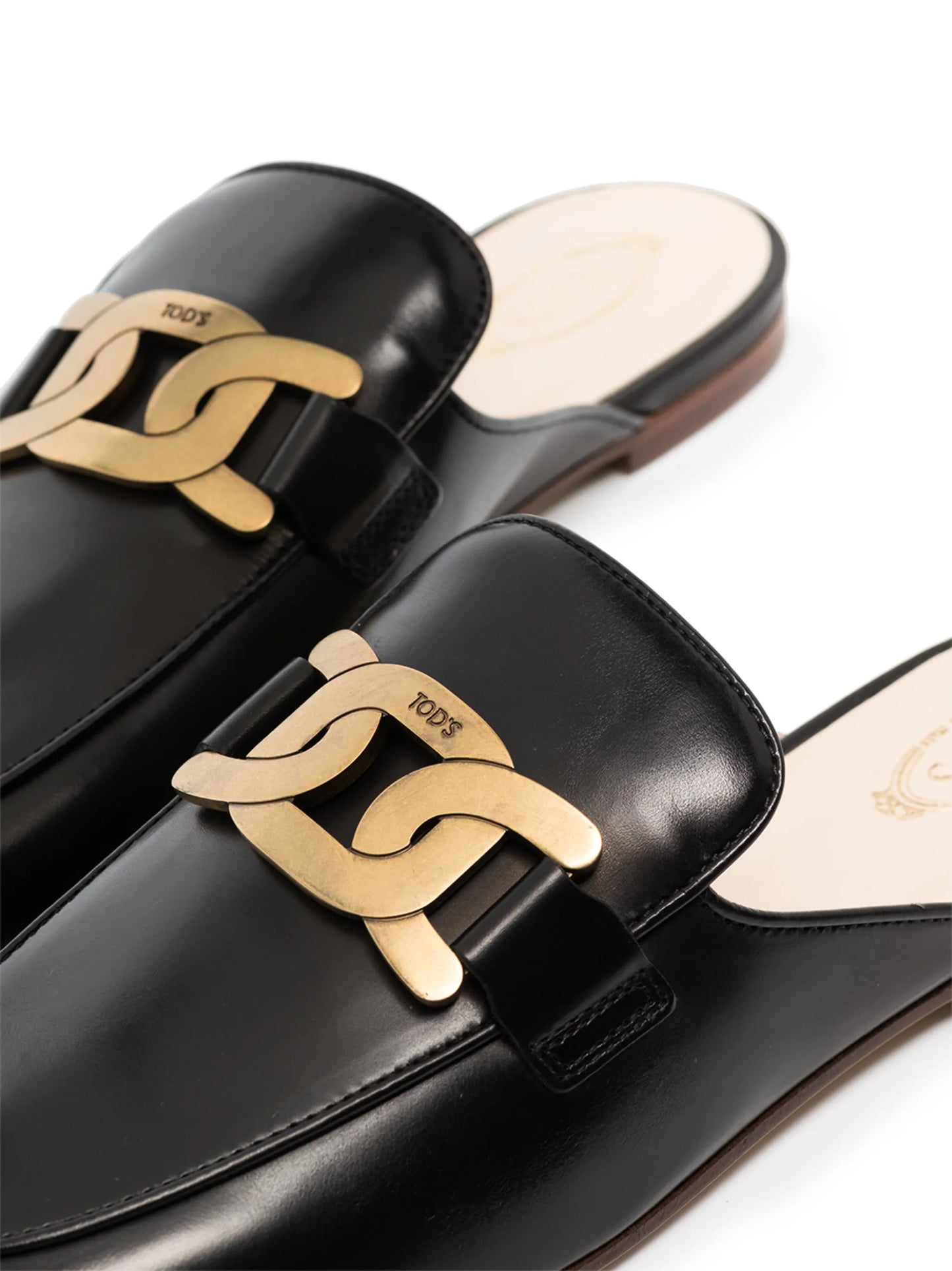 Sabot loafer mules