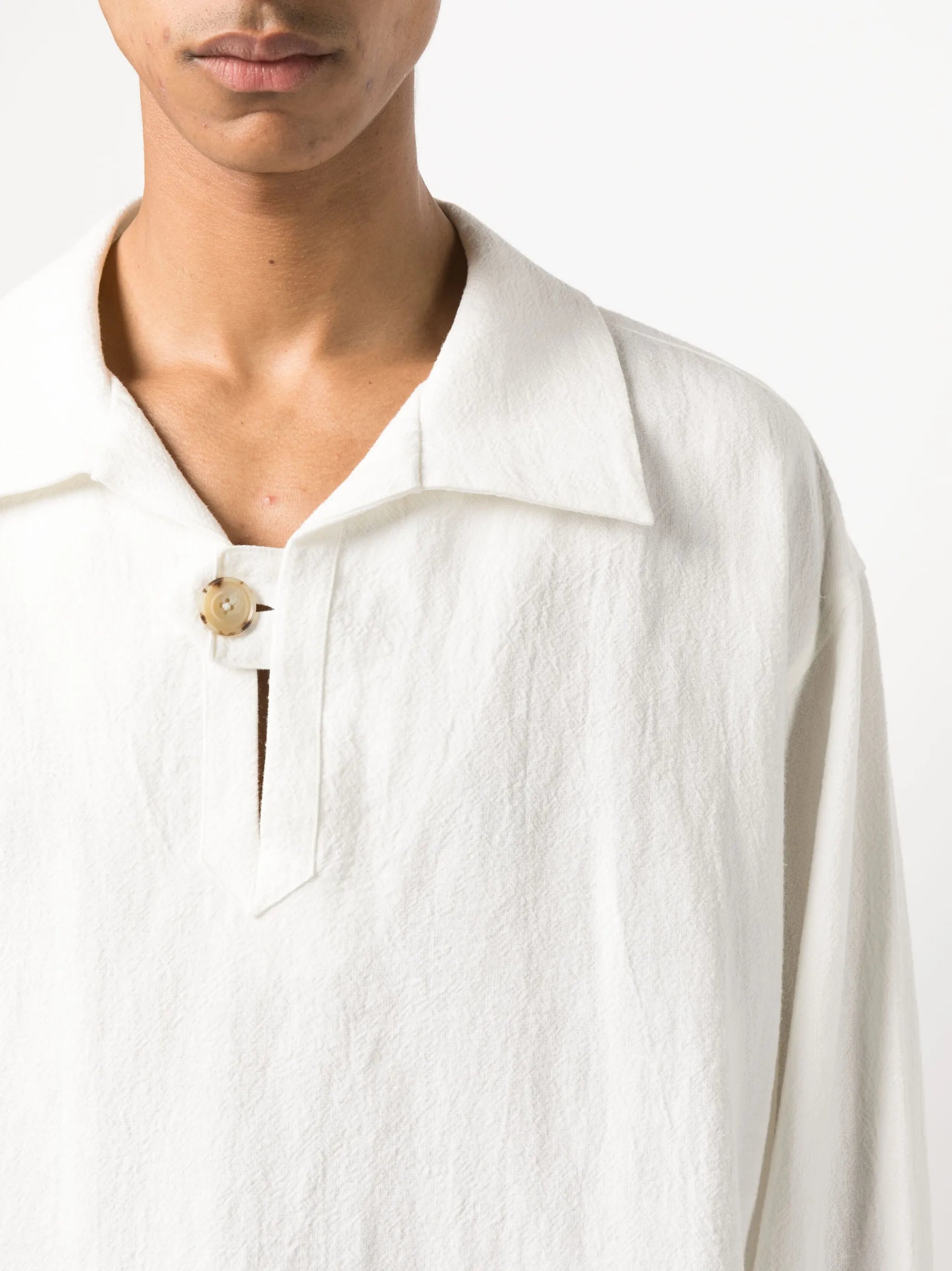 spread-collar long-sleeve shirt