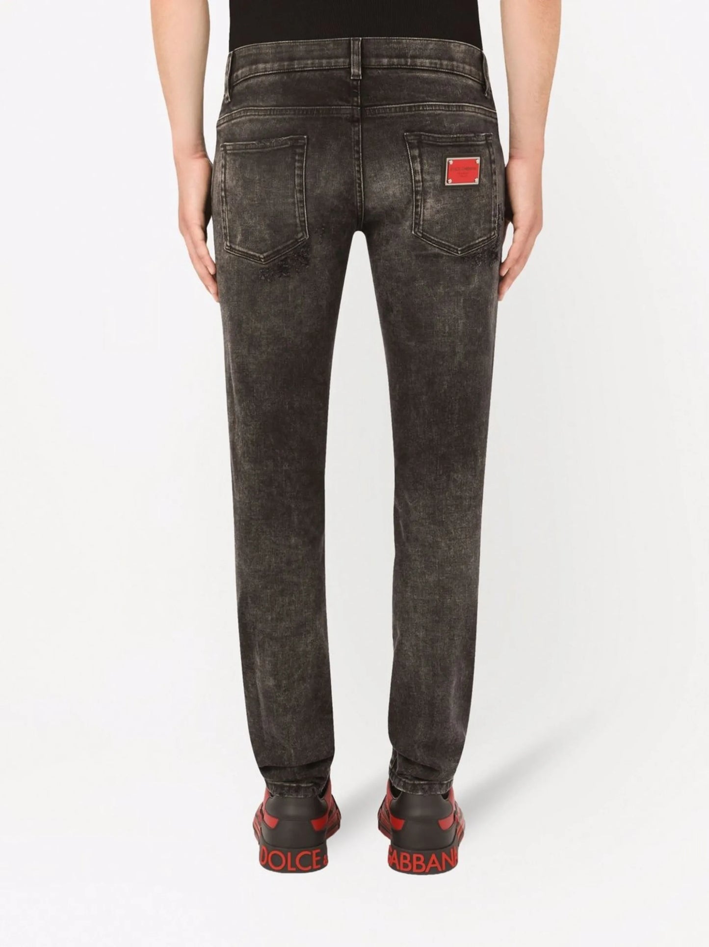 distressed-effect slim-cut jeans