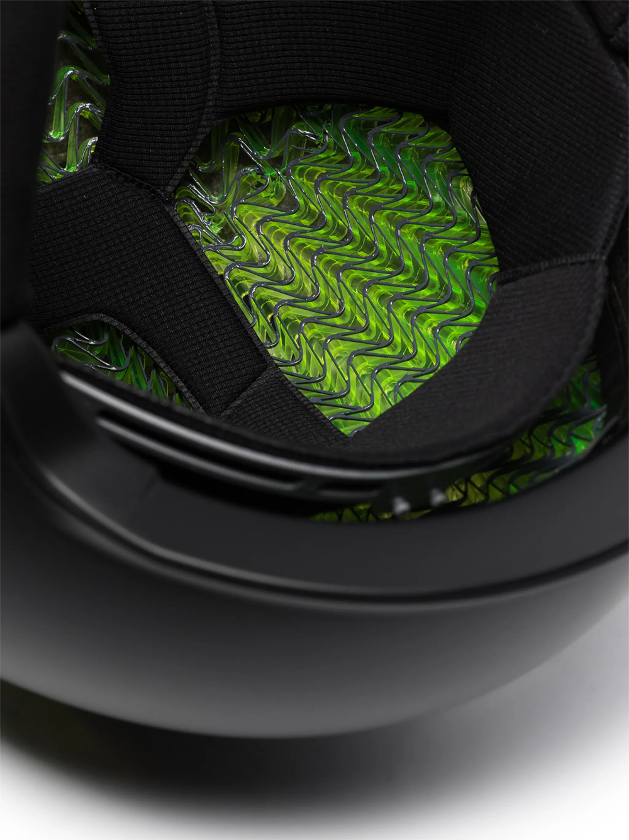 Logan buckle-fastening helmet