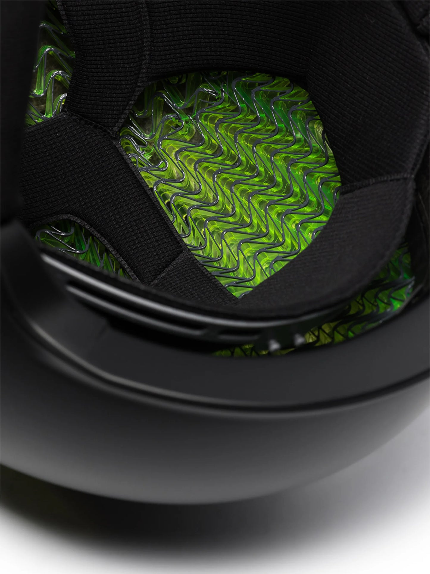 Logan buckle-fastening helmet