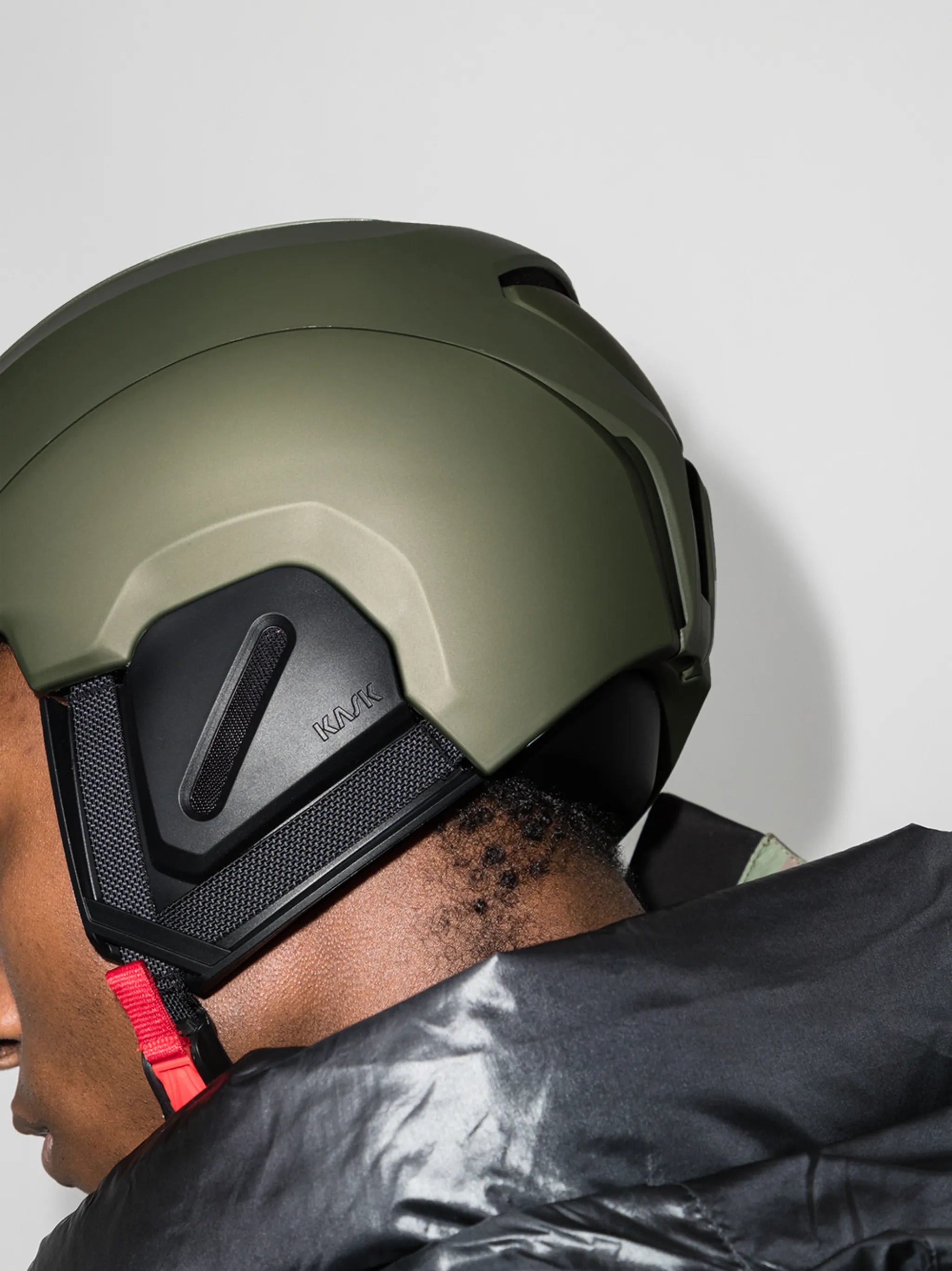 Khimera matte ski helmet