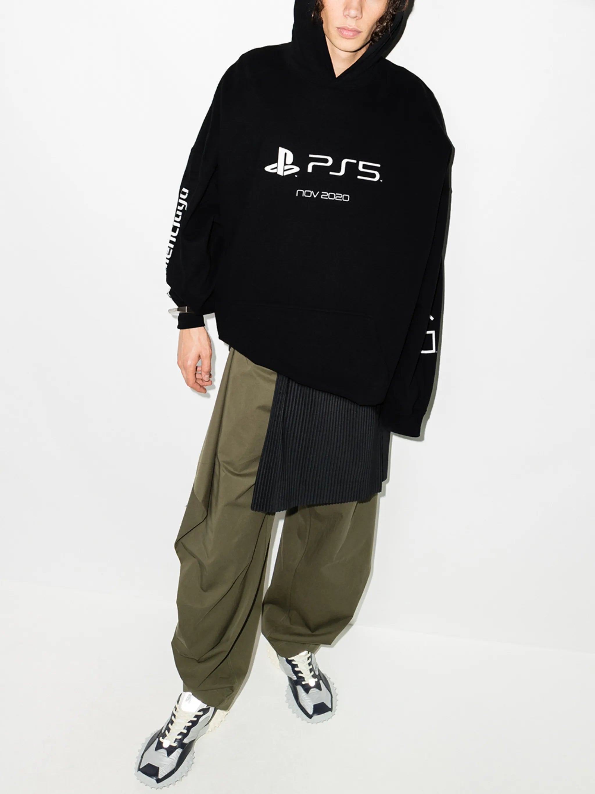 graphic-print hoodie