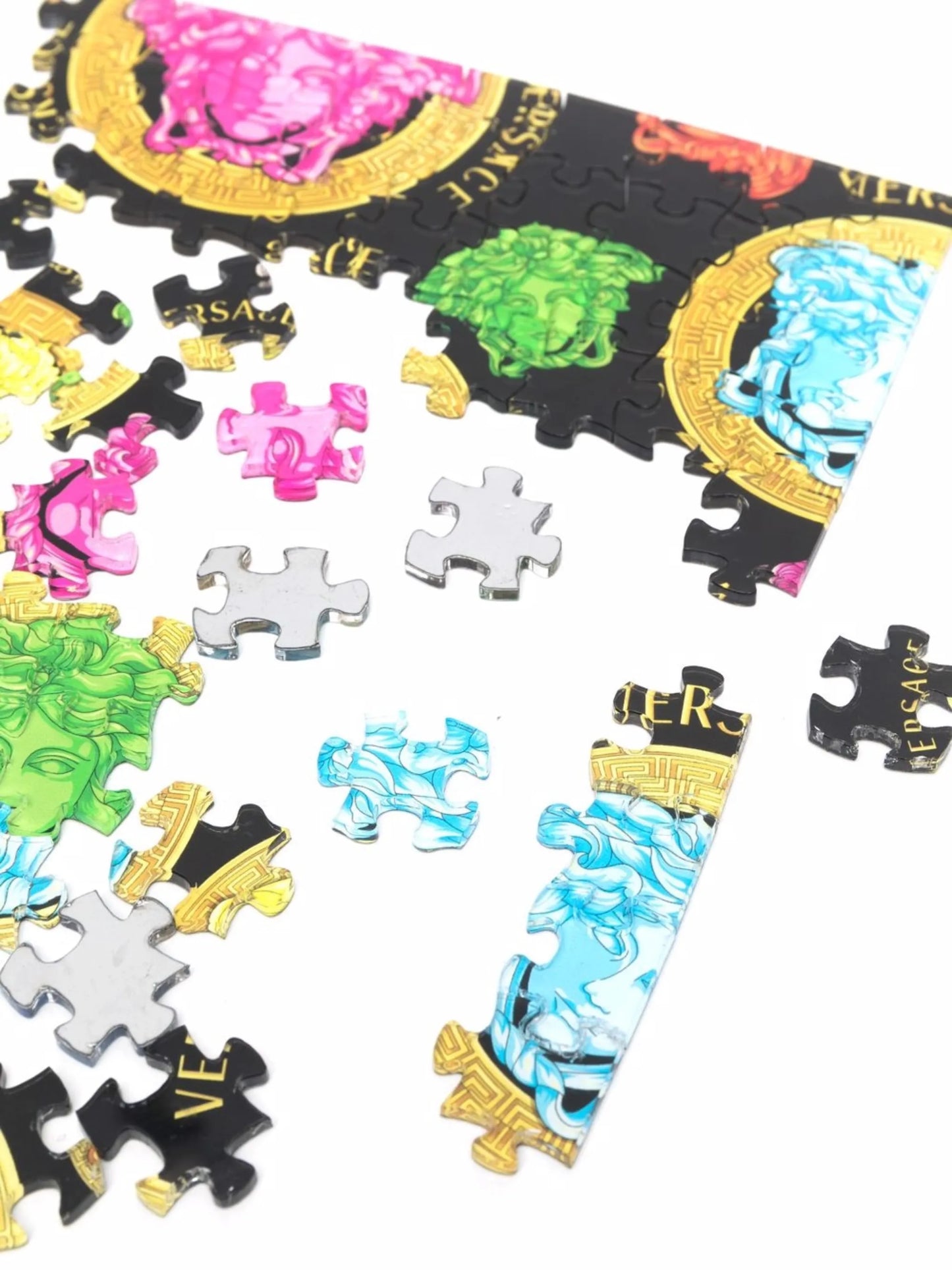 logo-print jigsaw