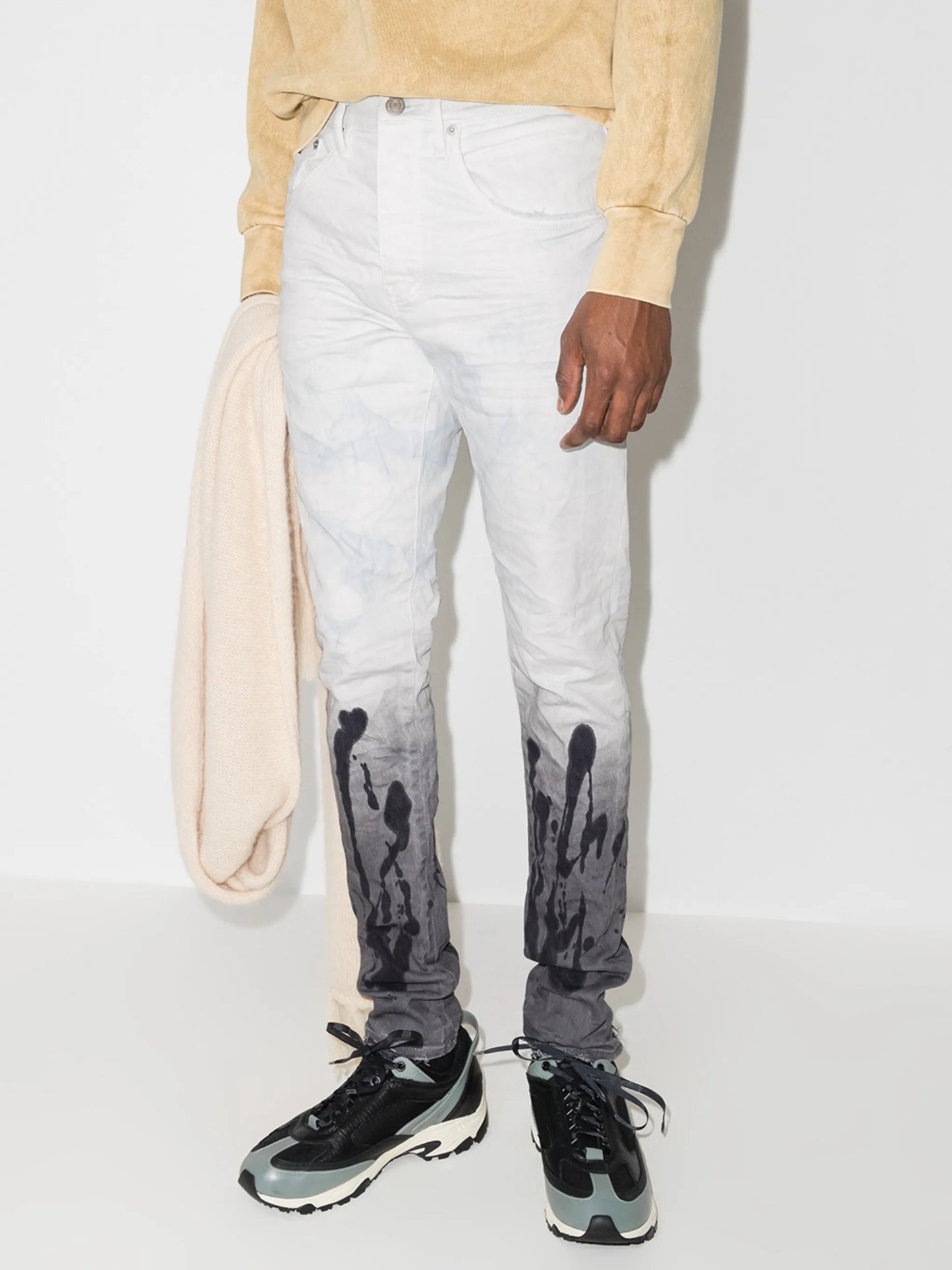 coated hem slim-fit jeans