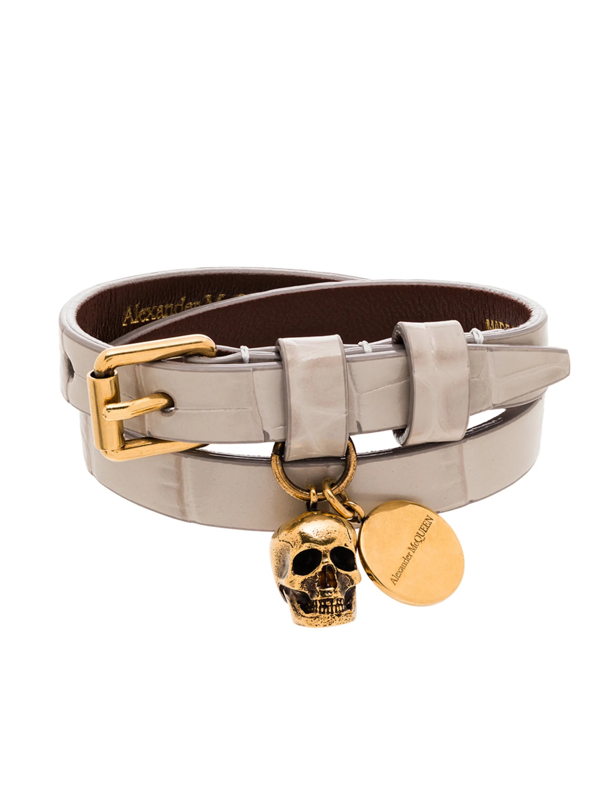 skull pendant bucked bracelet