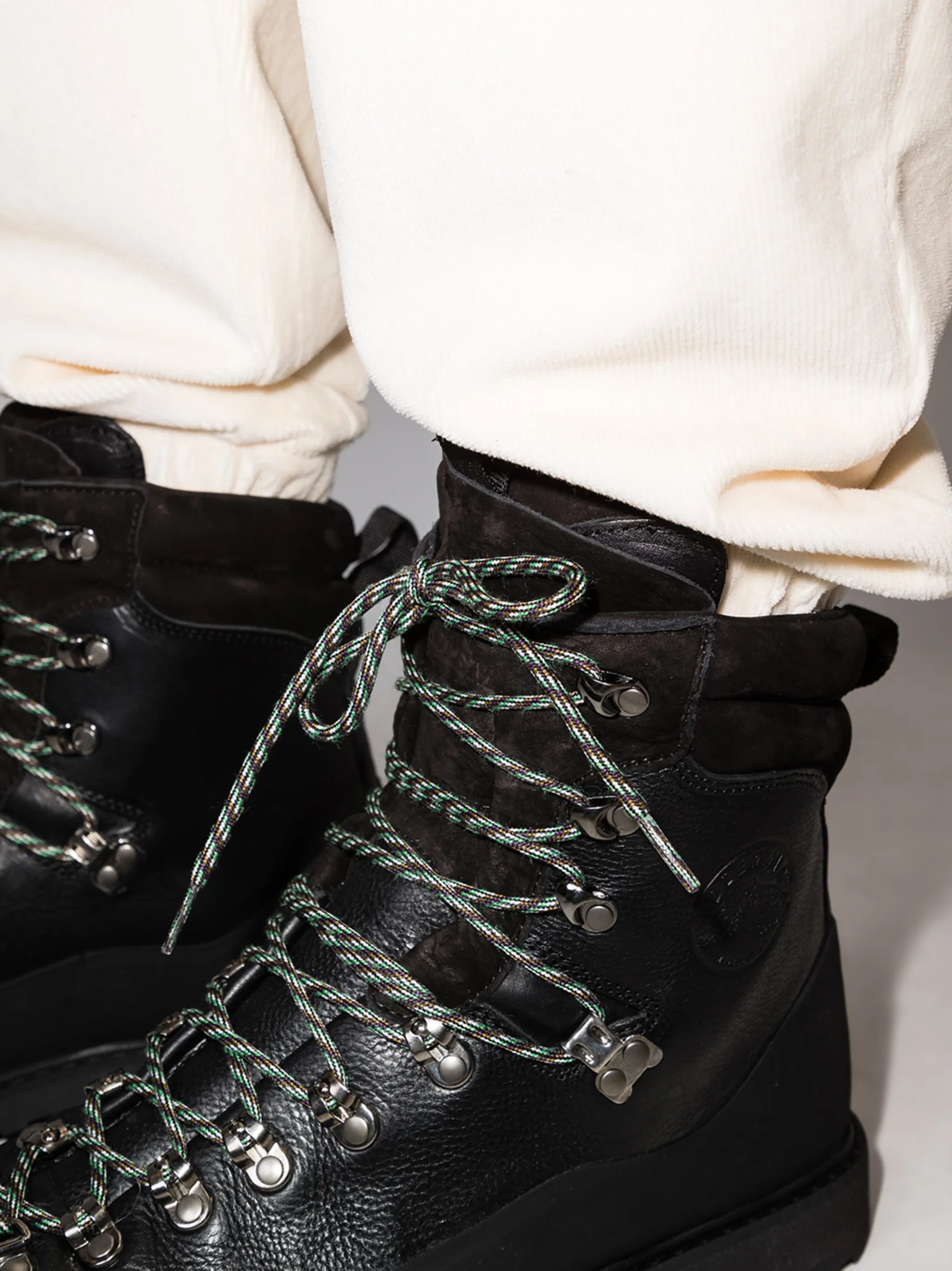Everest leather boots