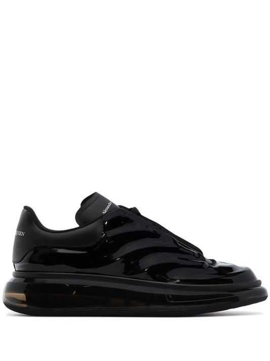 Oversized low-top sneakers